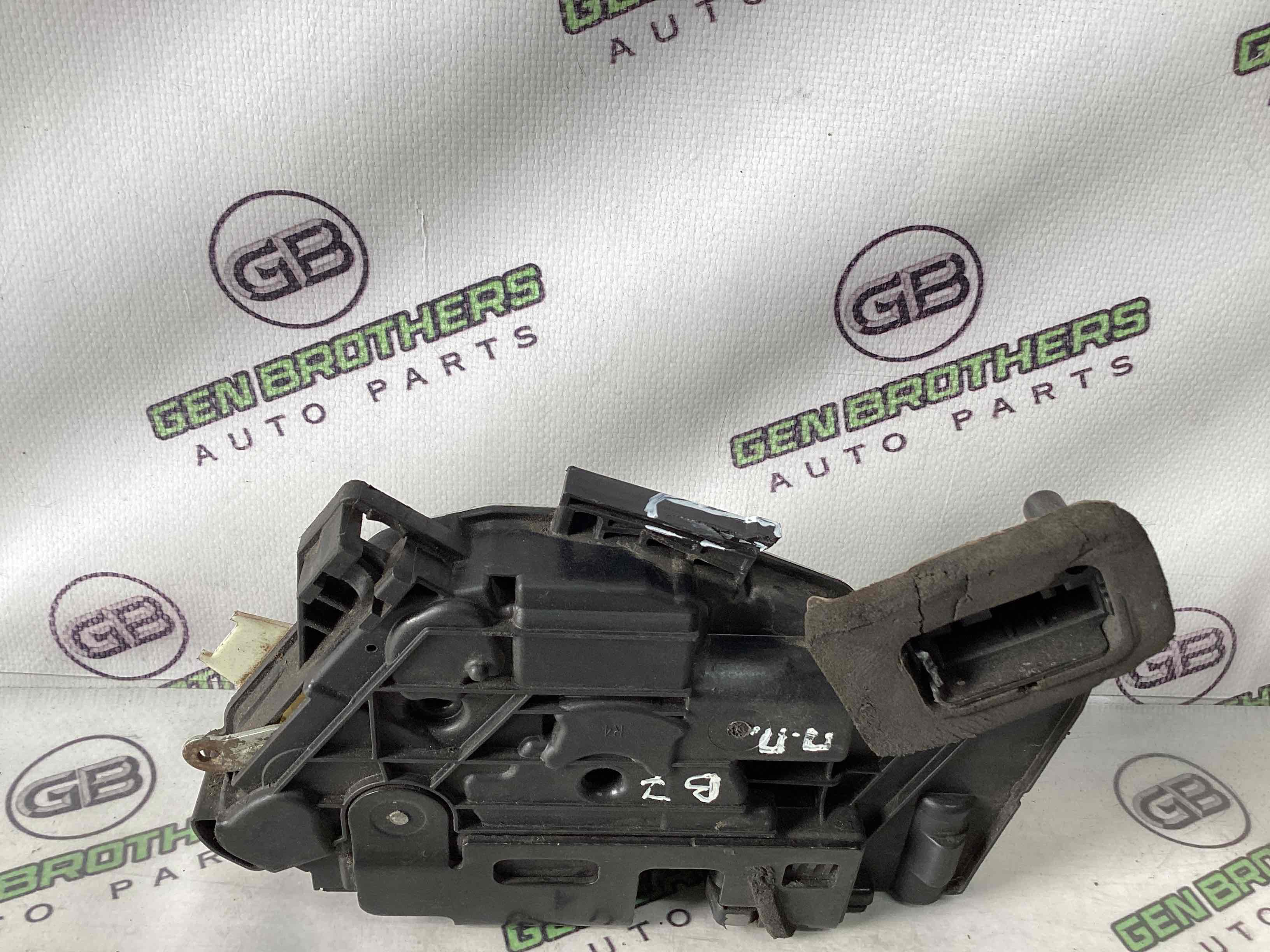 Замок дверей передньої правої