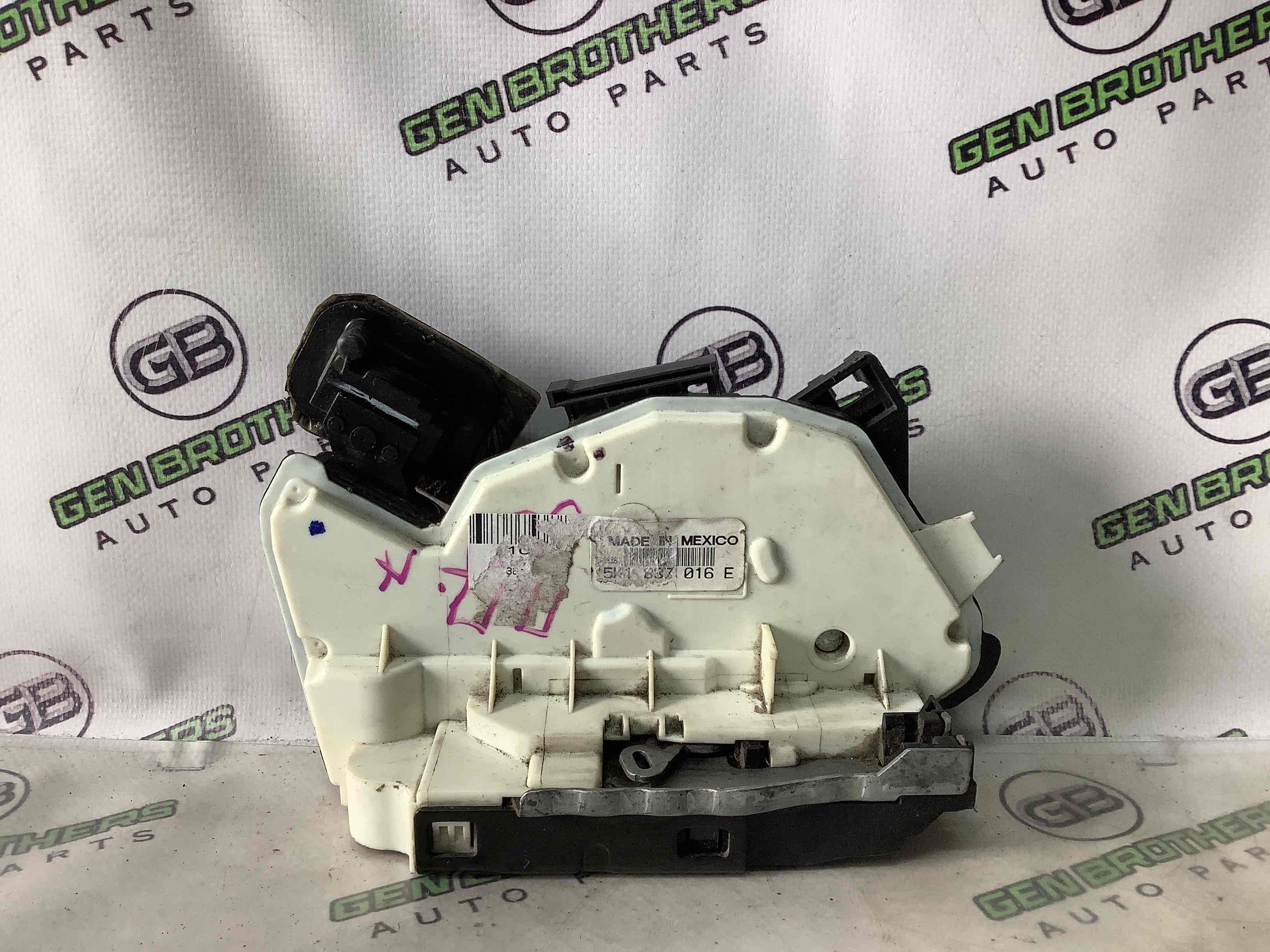 Замок дверей передньої правої