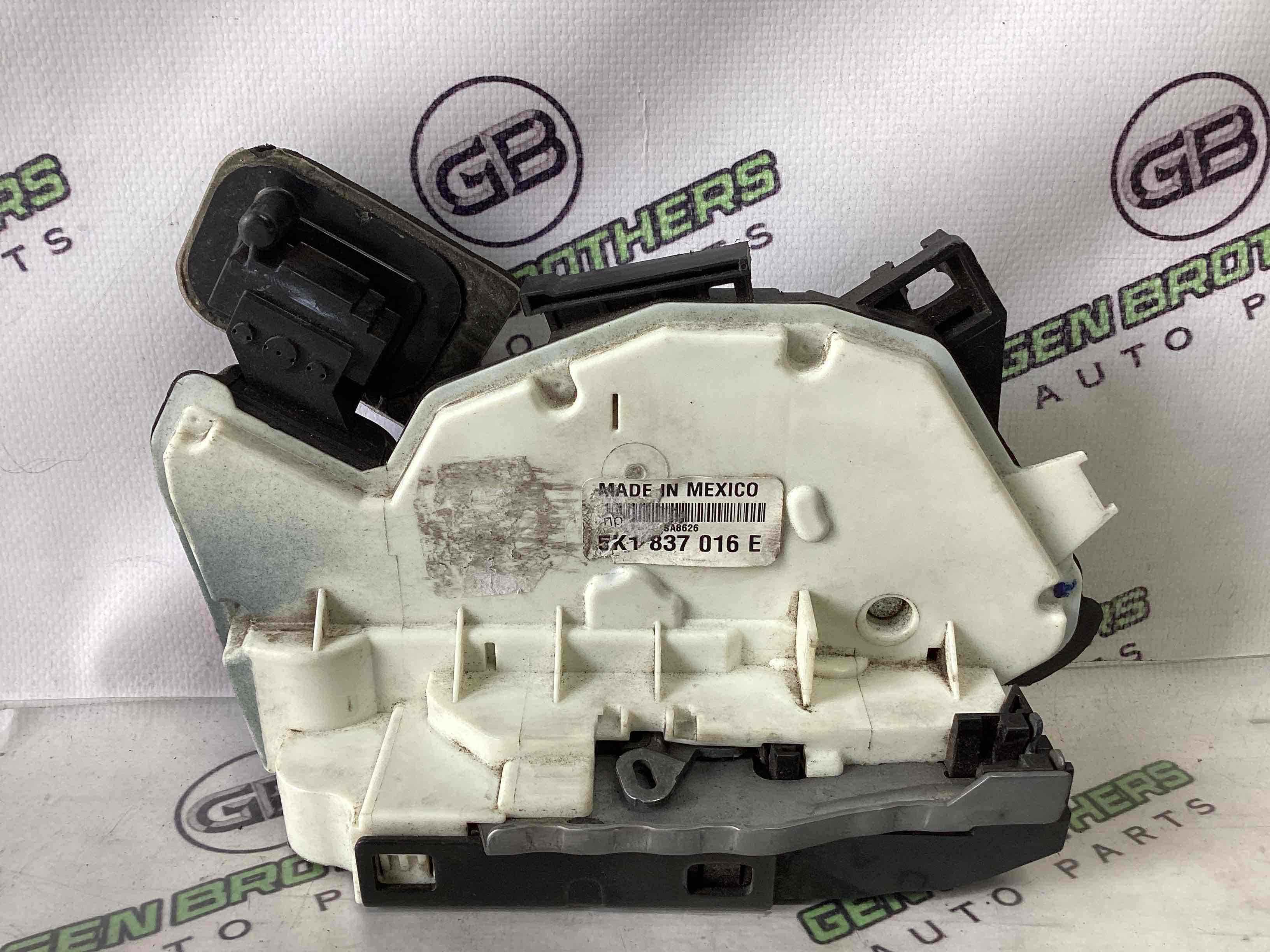 Замок дверей передньої правої