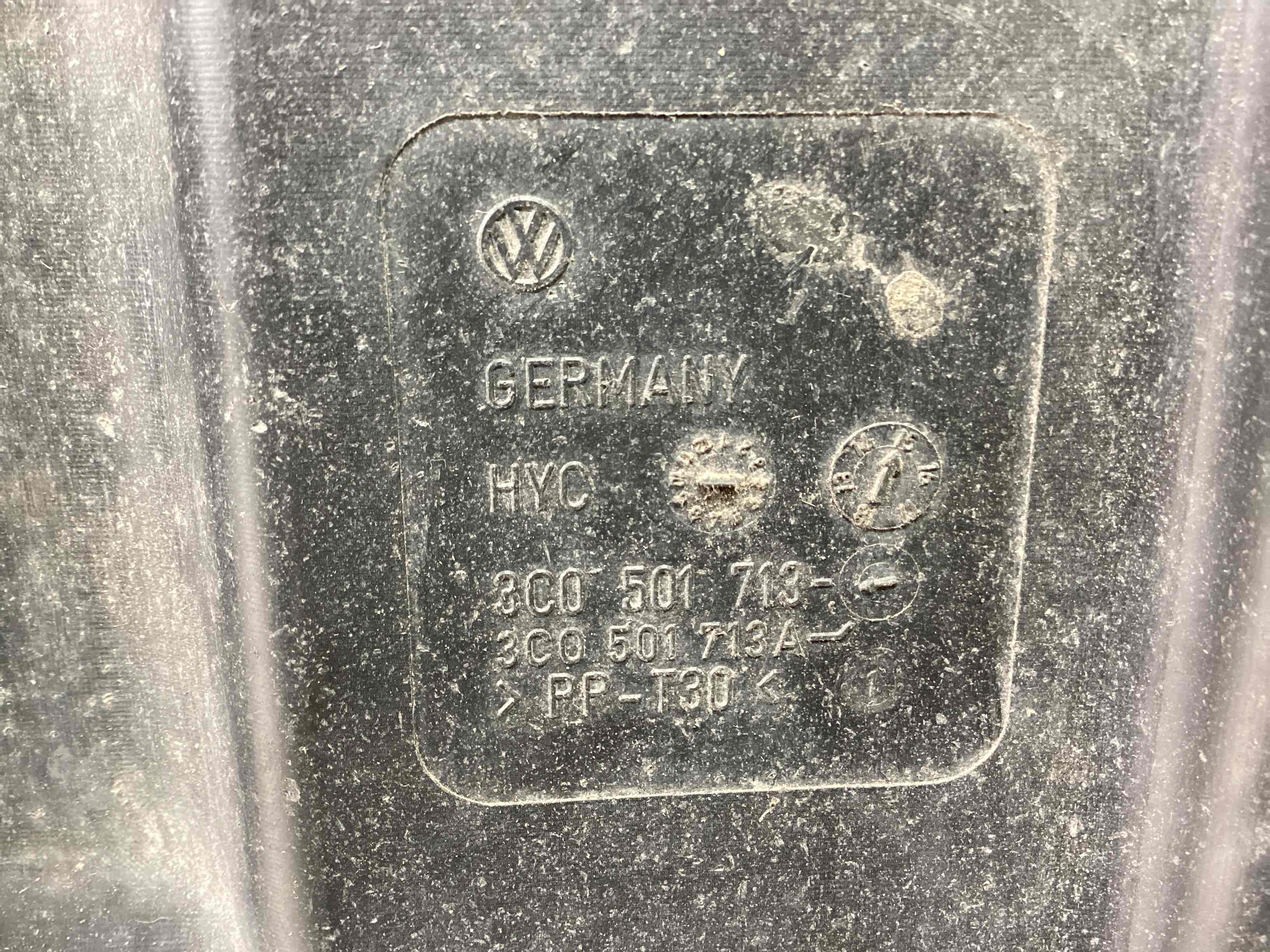 Захист заднього бампера