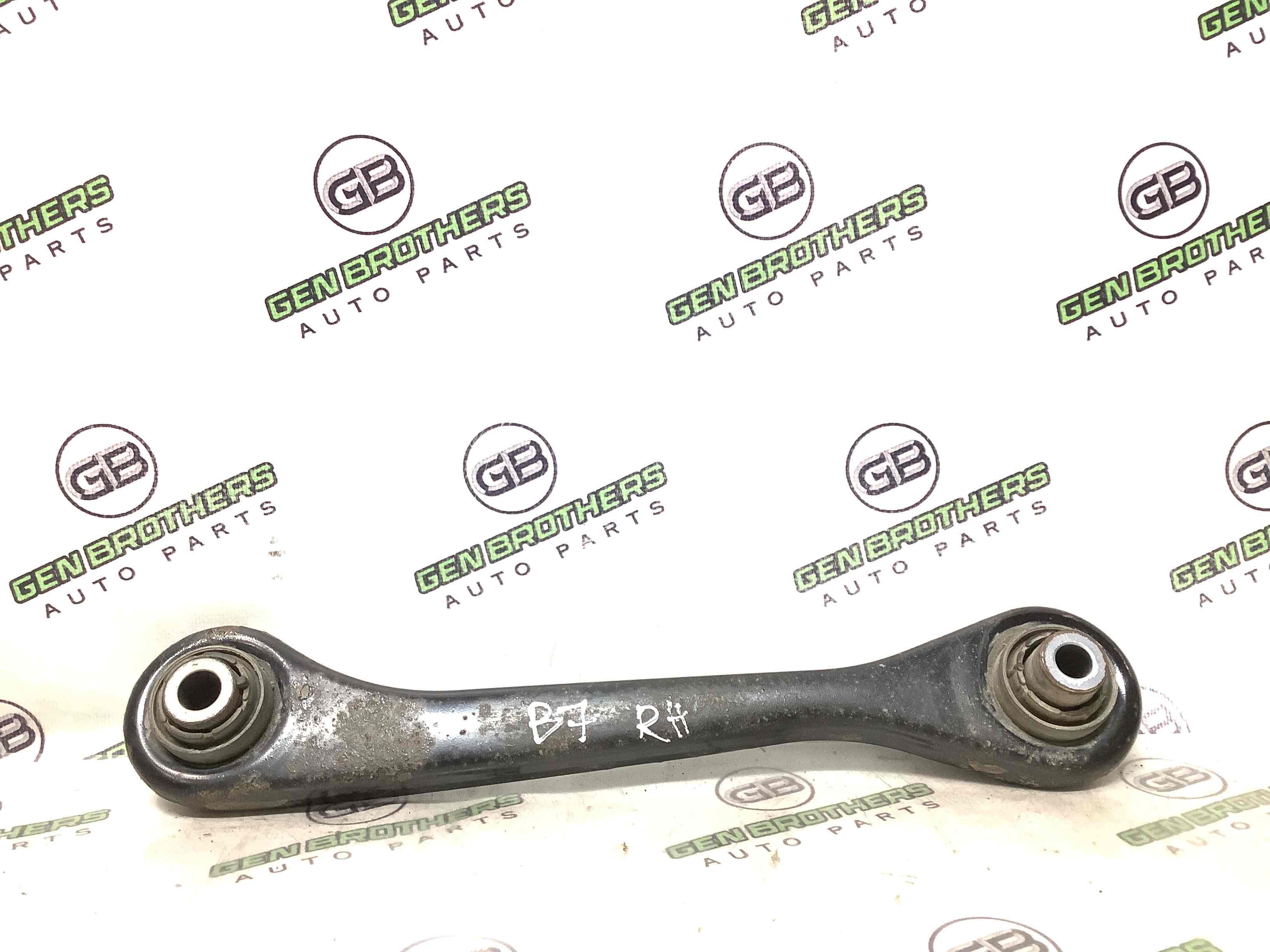 Важіль задній правий