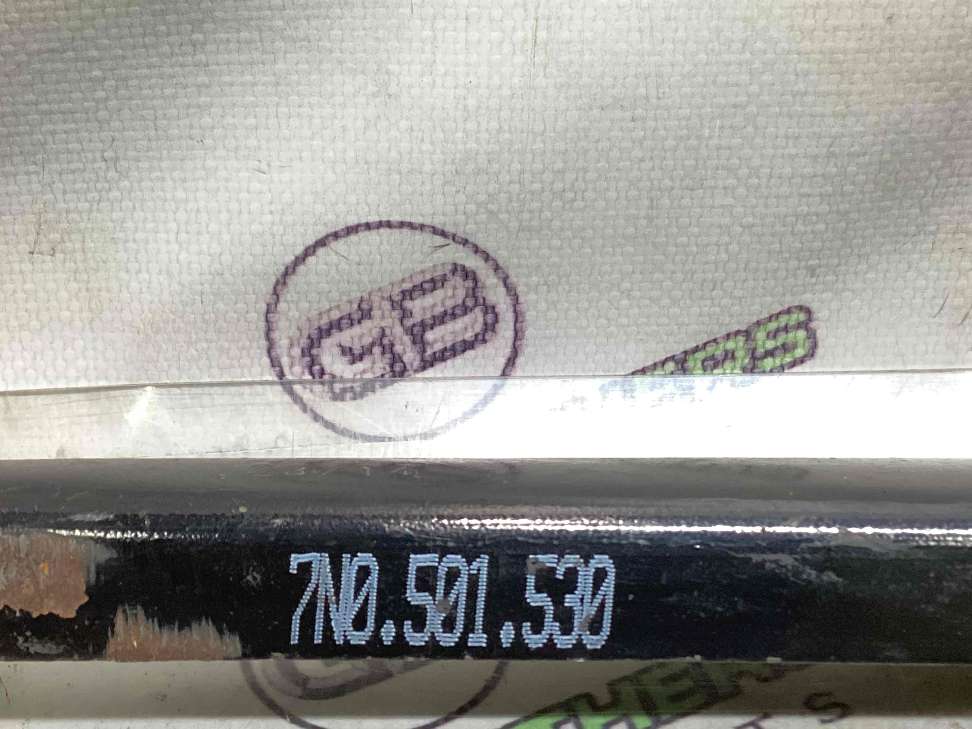 Важіль задній правий