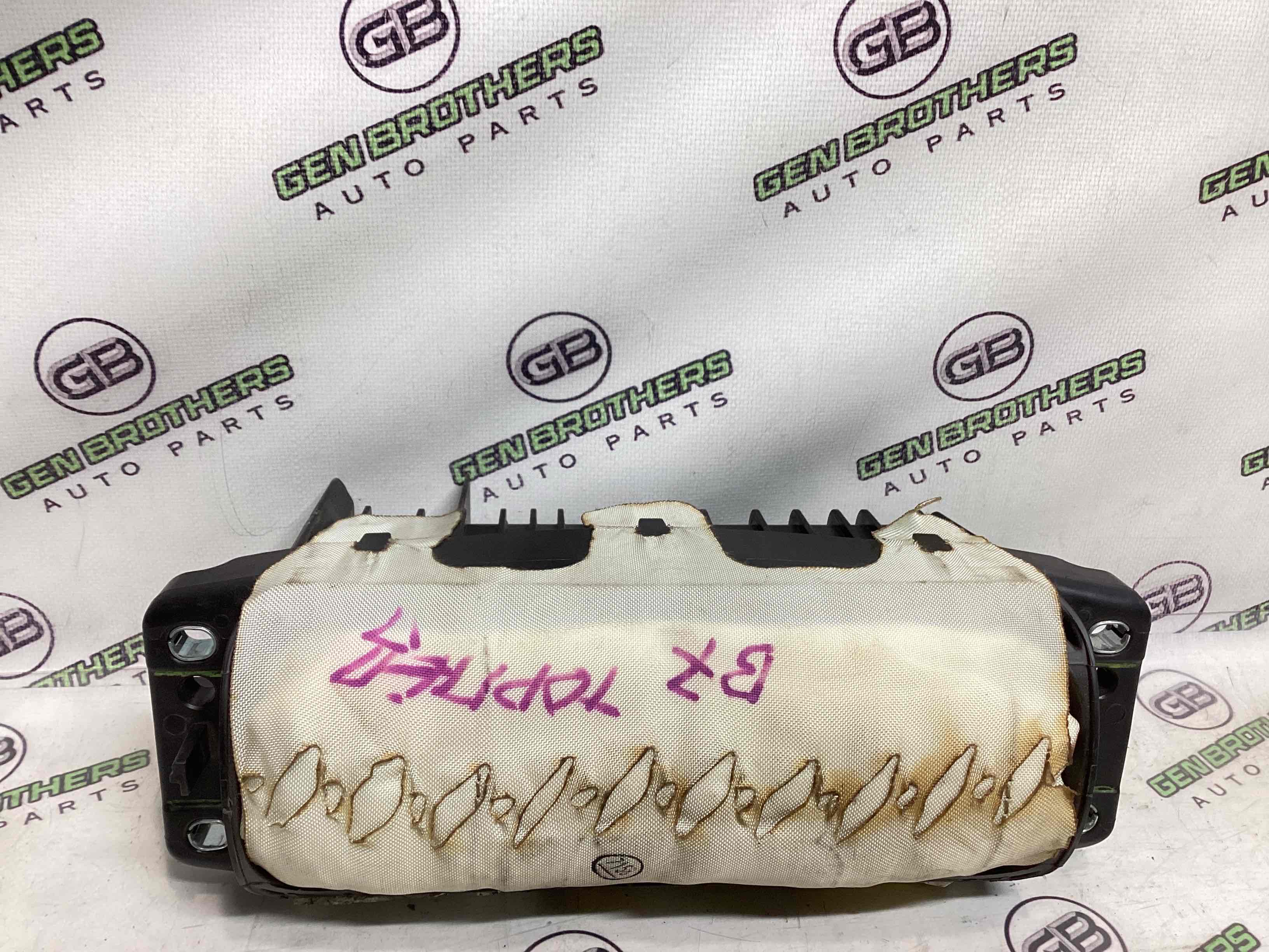 Подушка безпеки пасажира торпедо