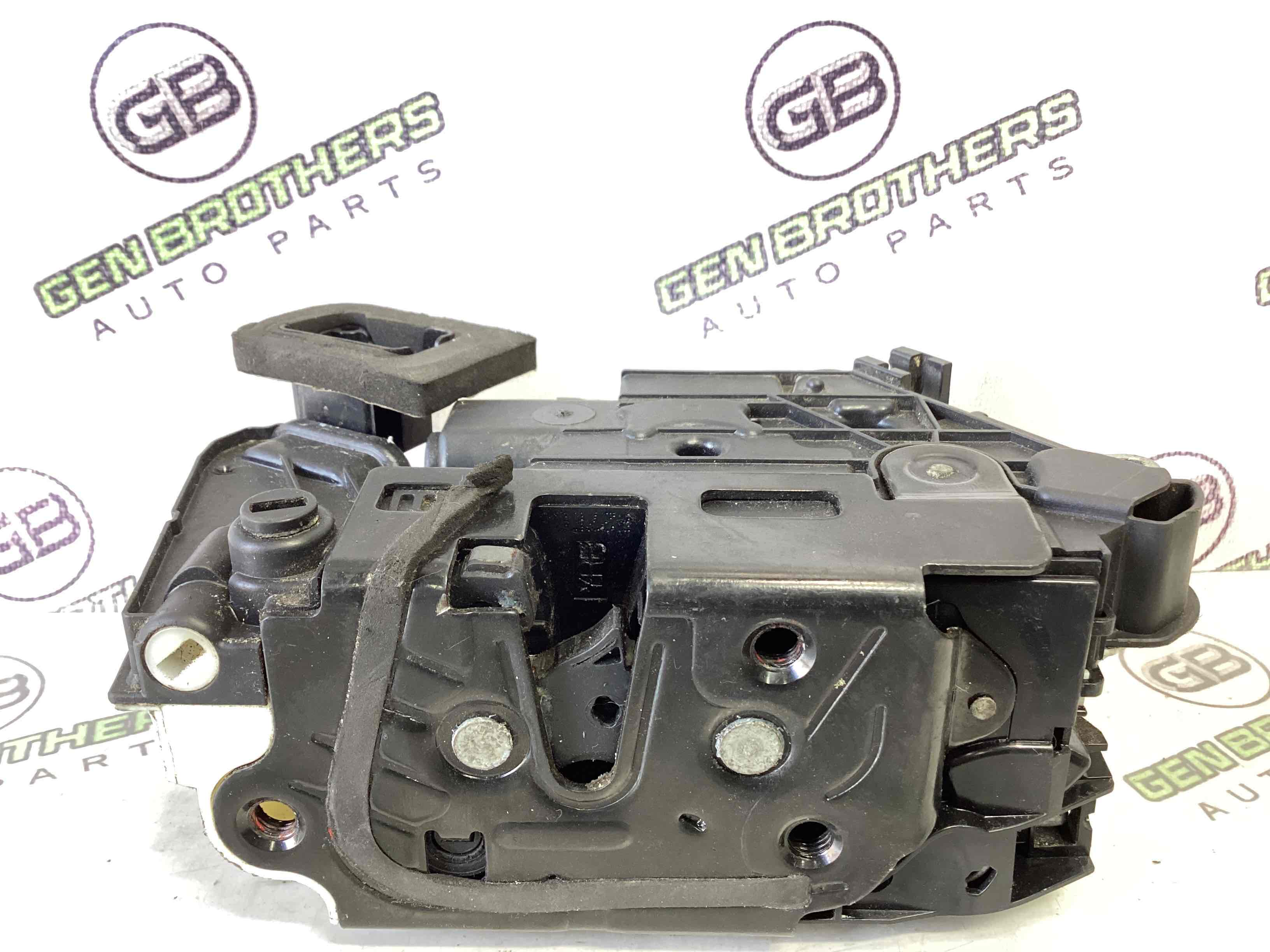 Замок дверей задньої лівої