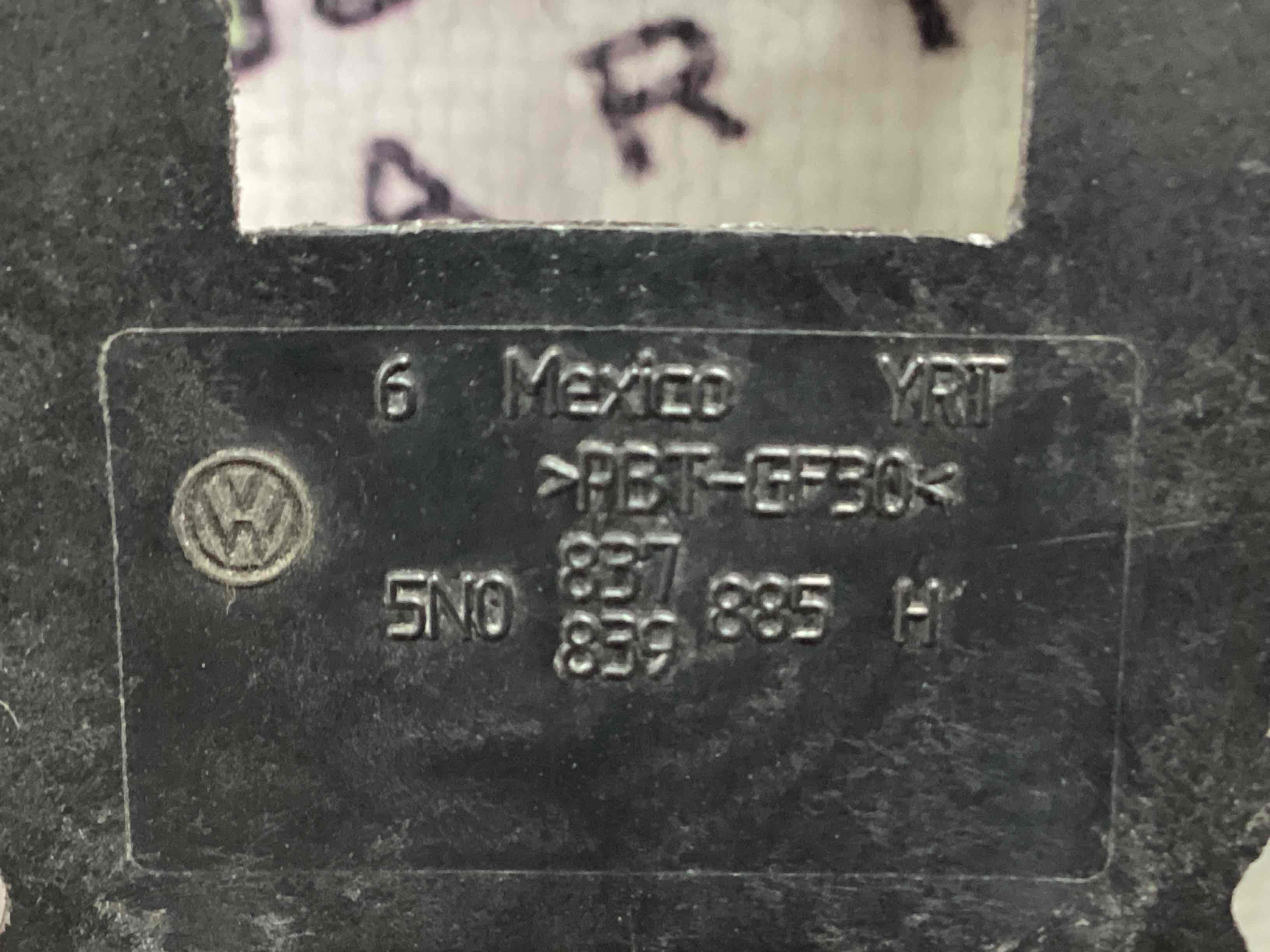 Кронштейн ручки дверей