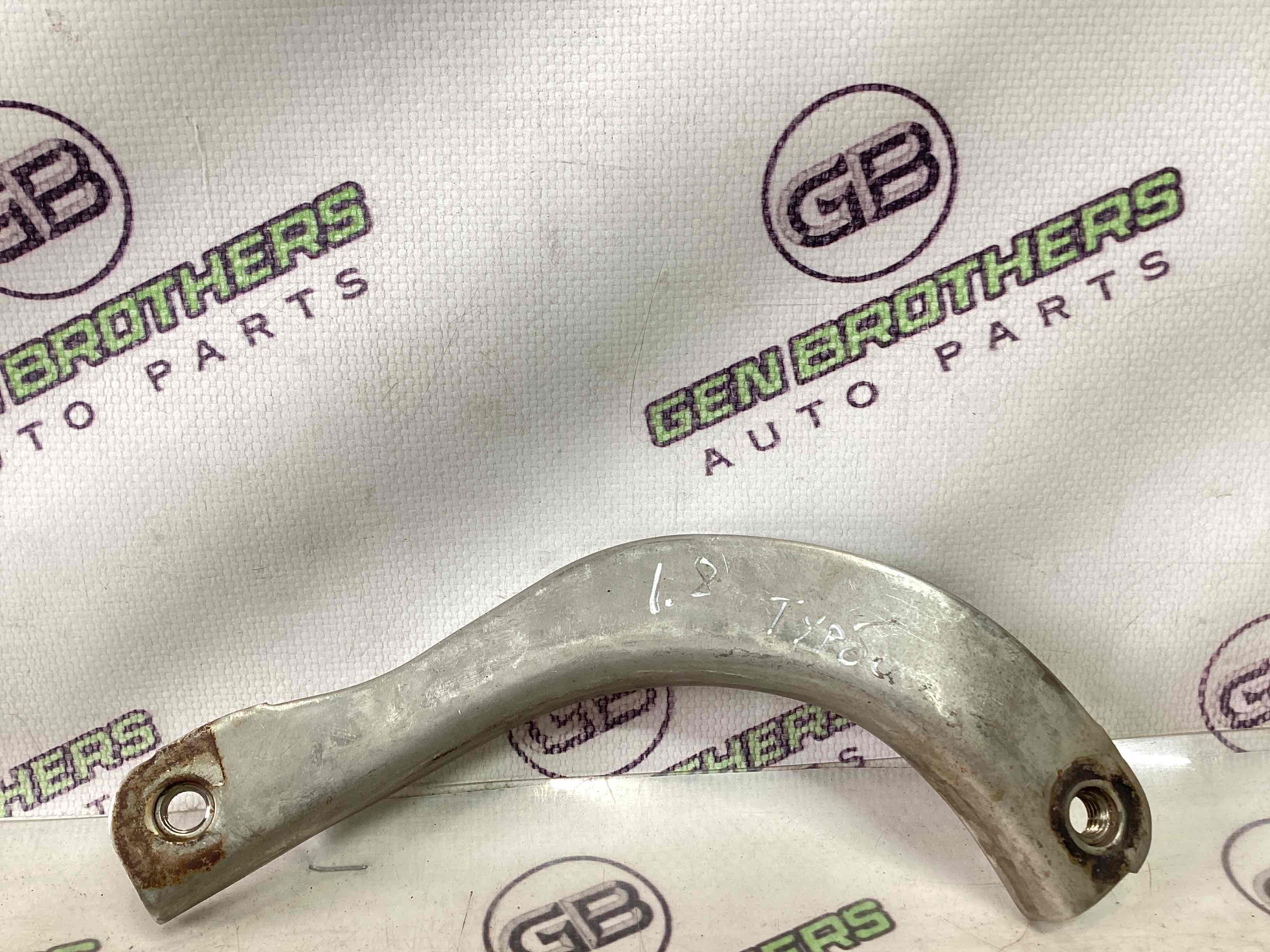 Кріплення, кронштейн