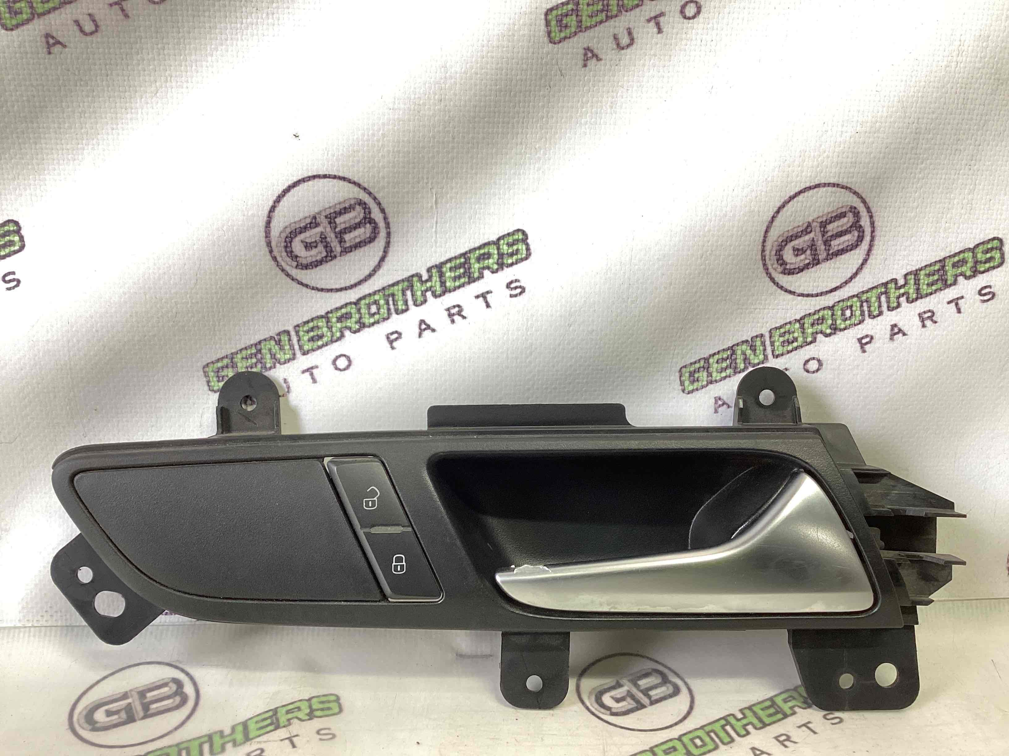 Ручка дверей салону внутрішня, поручень