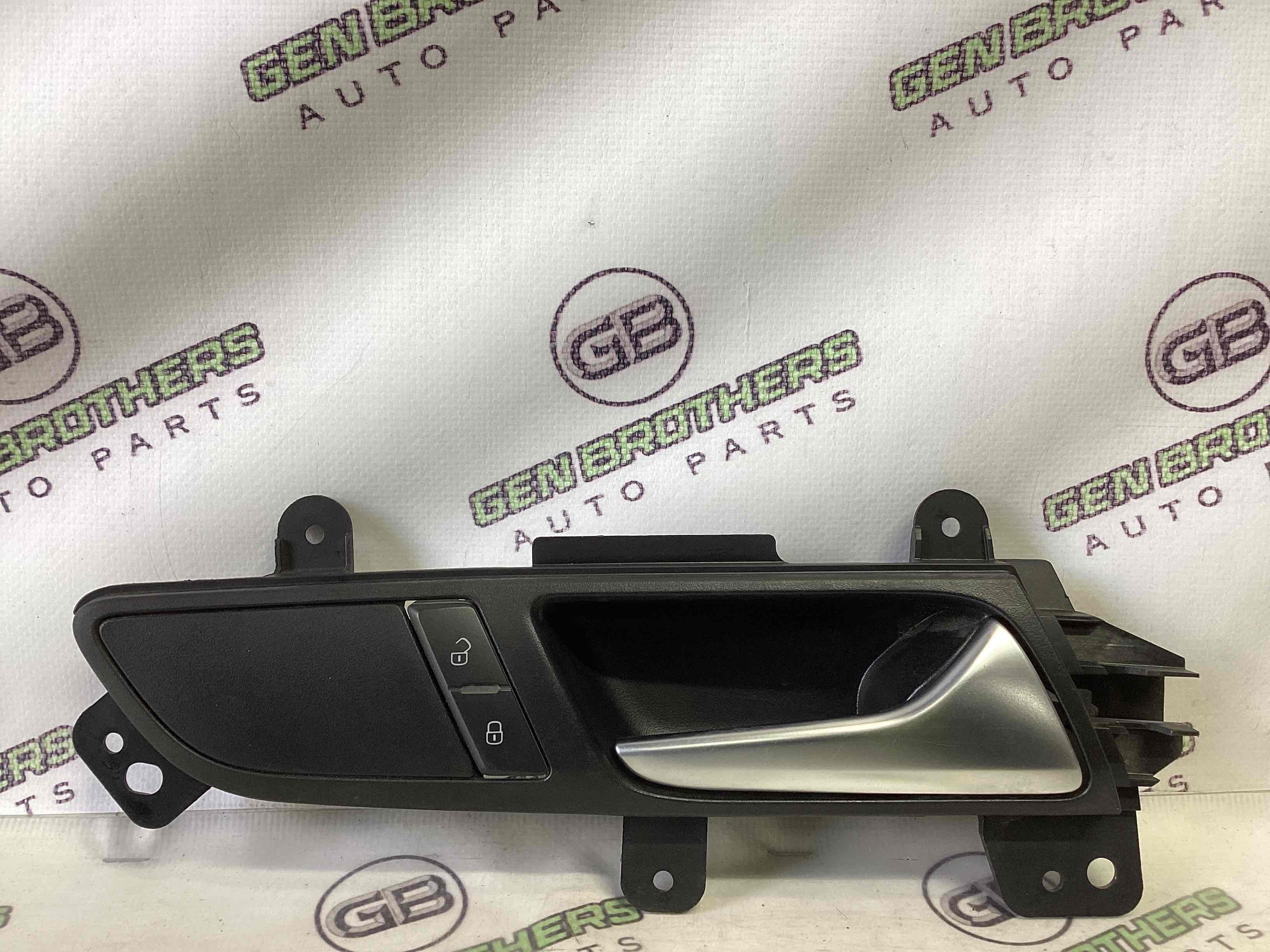 Ручка дверей салону внутрішня, поручень