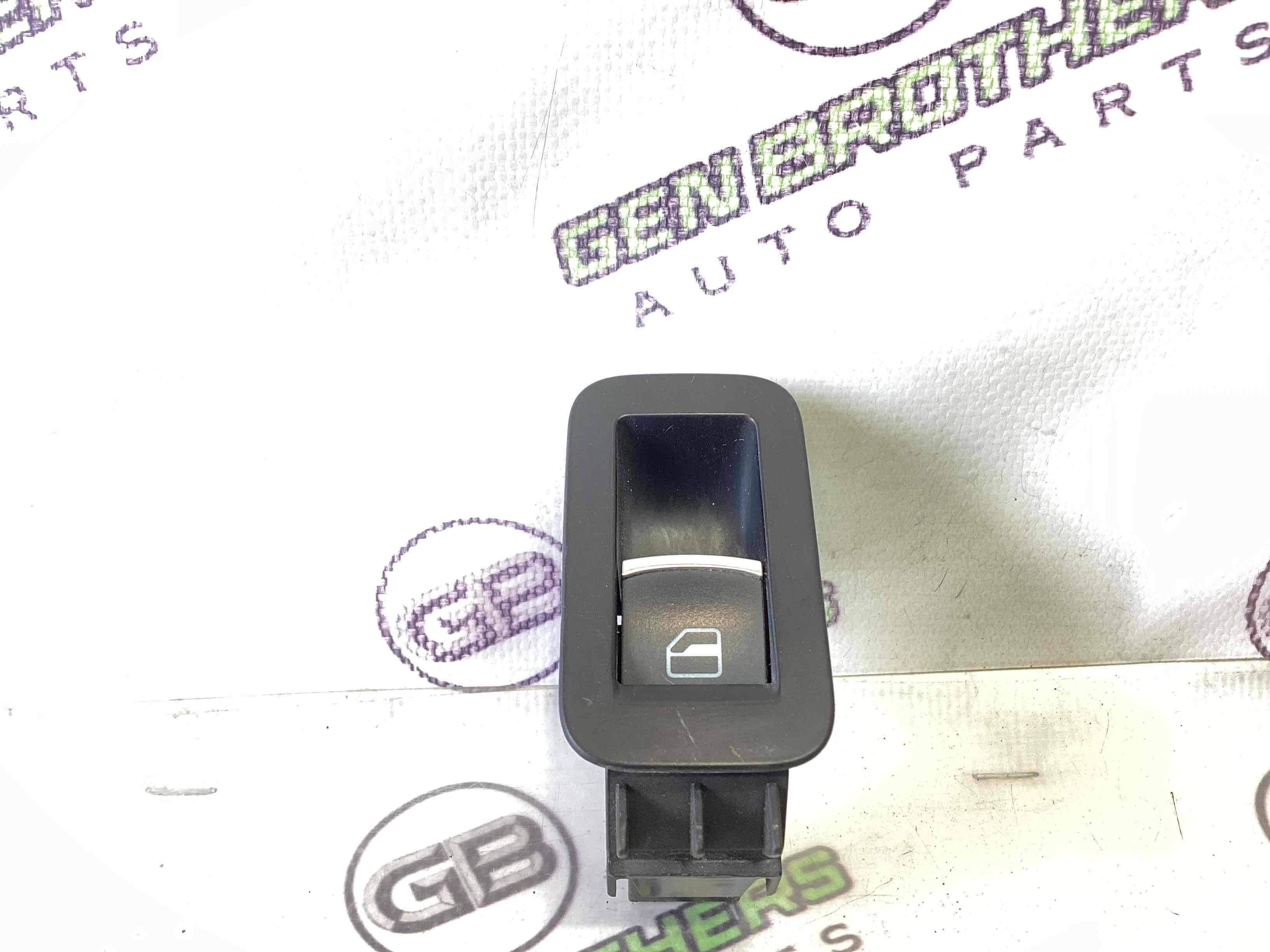 Кнопки керування склопідйомниками