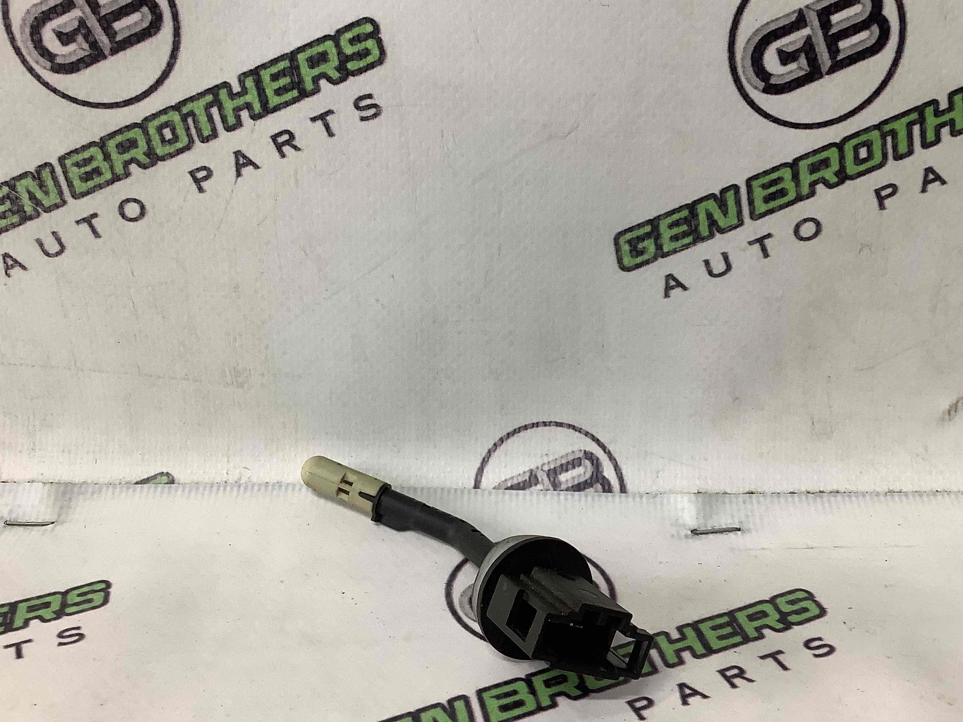 Датчик температури повітря у салоні