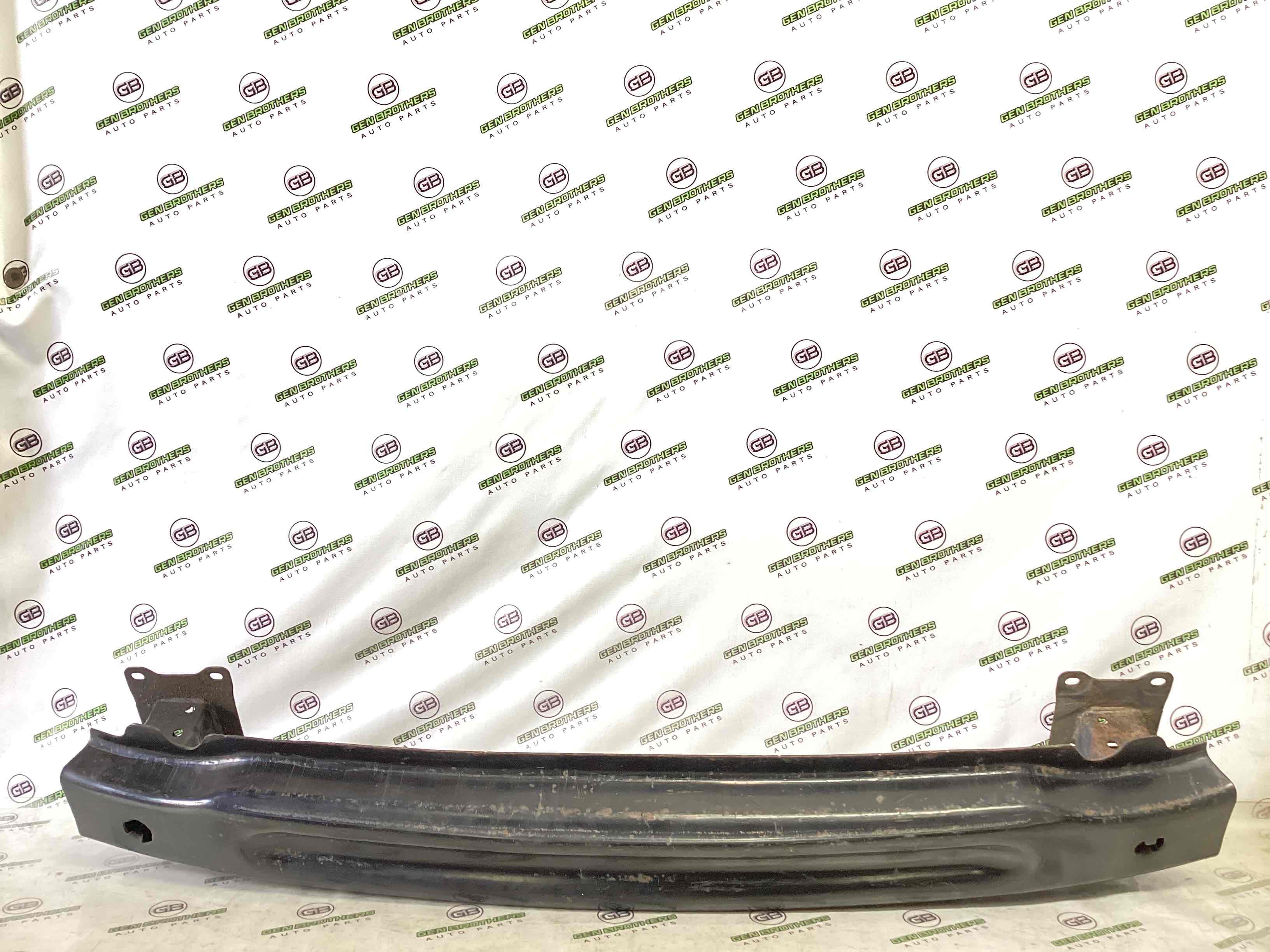 Підсилювач бампера заднього