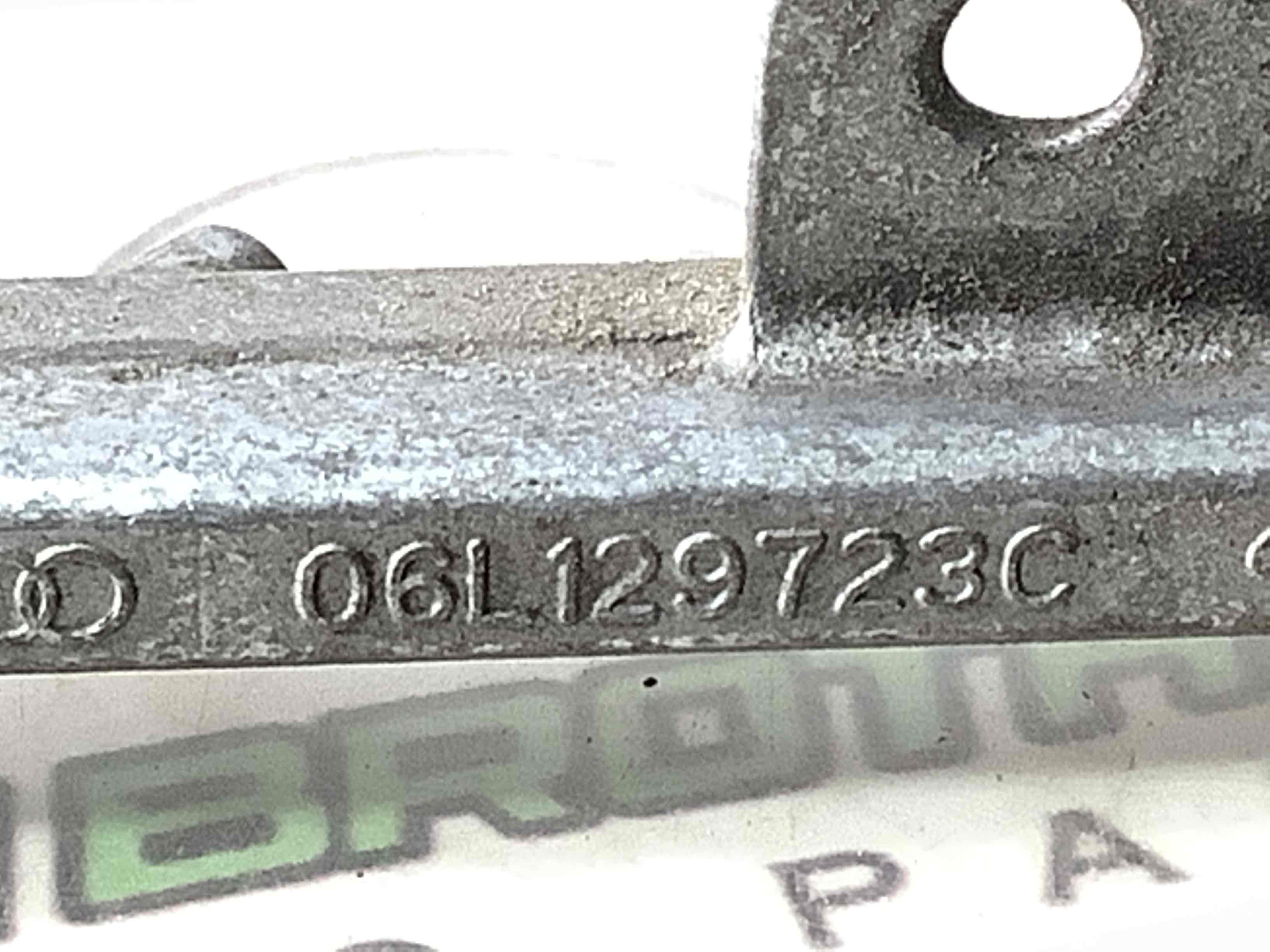 Кріплення, кронштейн