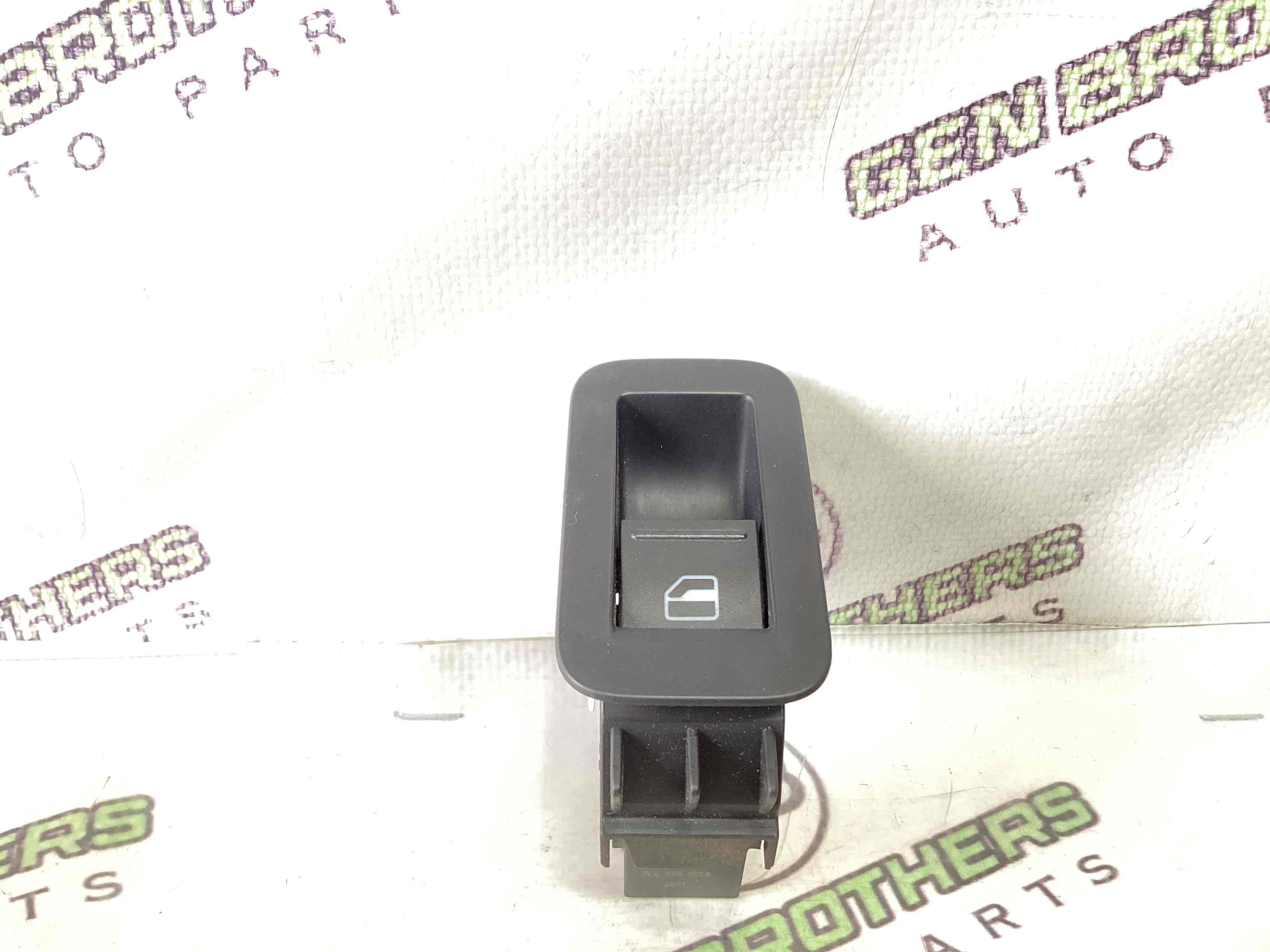 Кнопки керування склопідйомниками