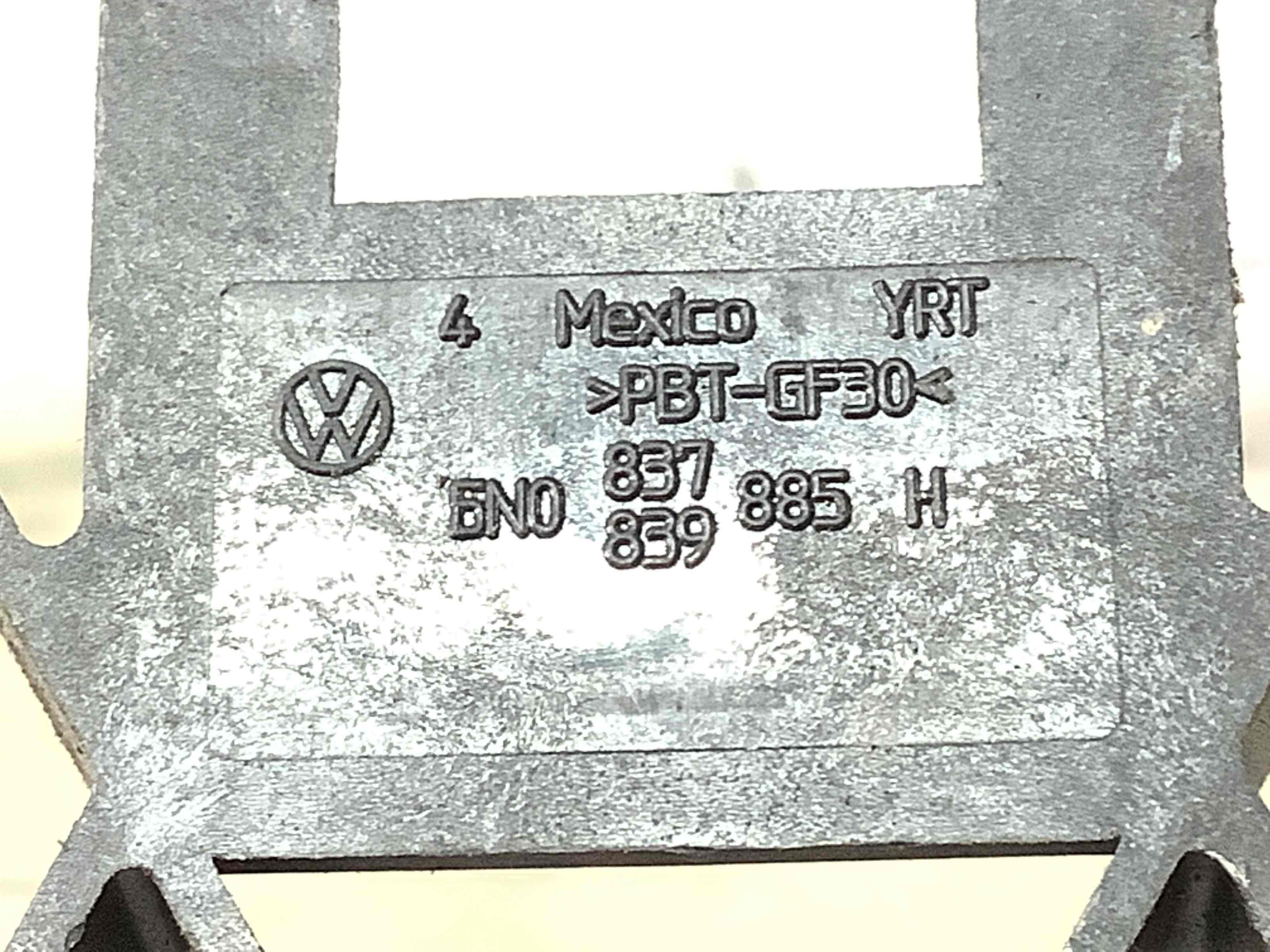 Кронштейн ручки дверей