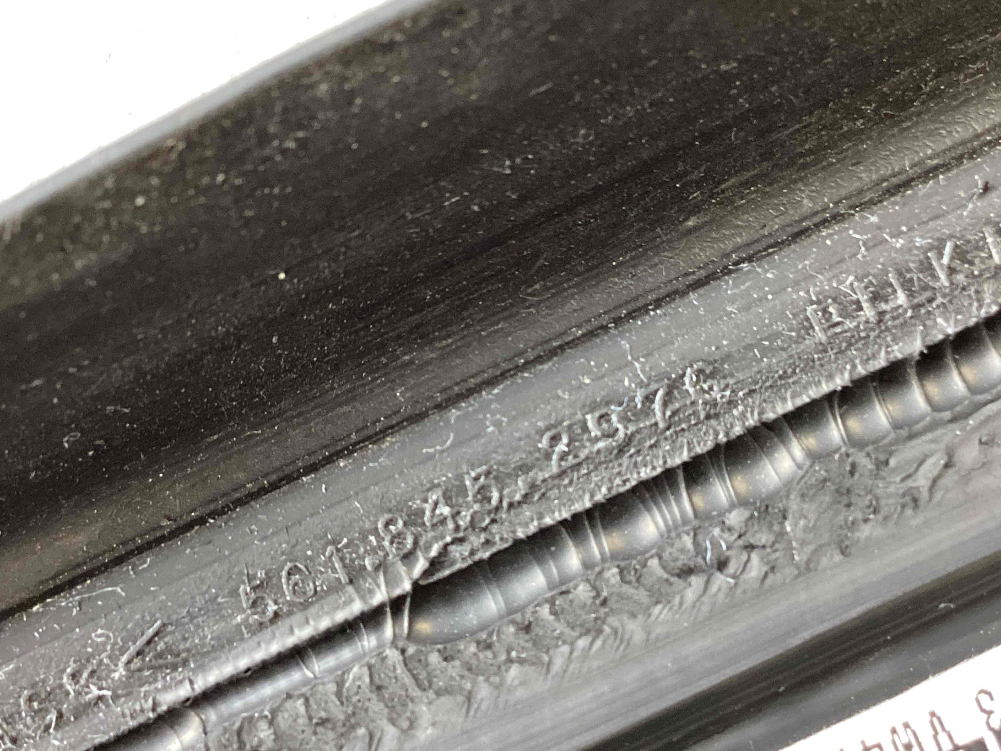 Скло кузовне бічне ліве