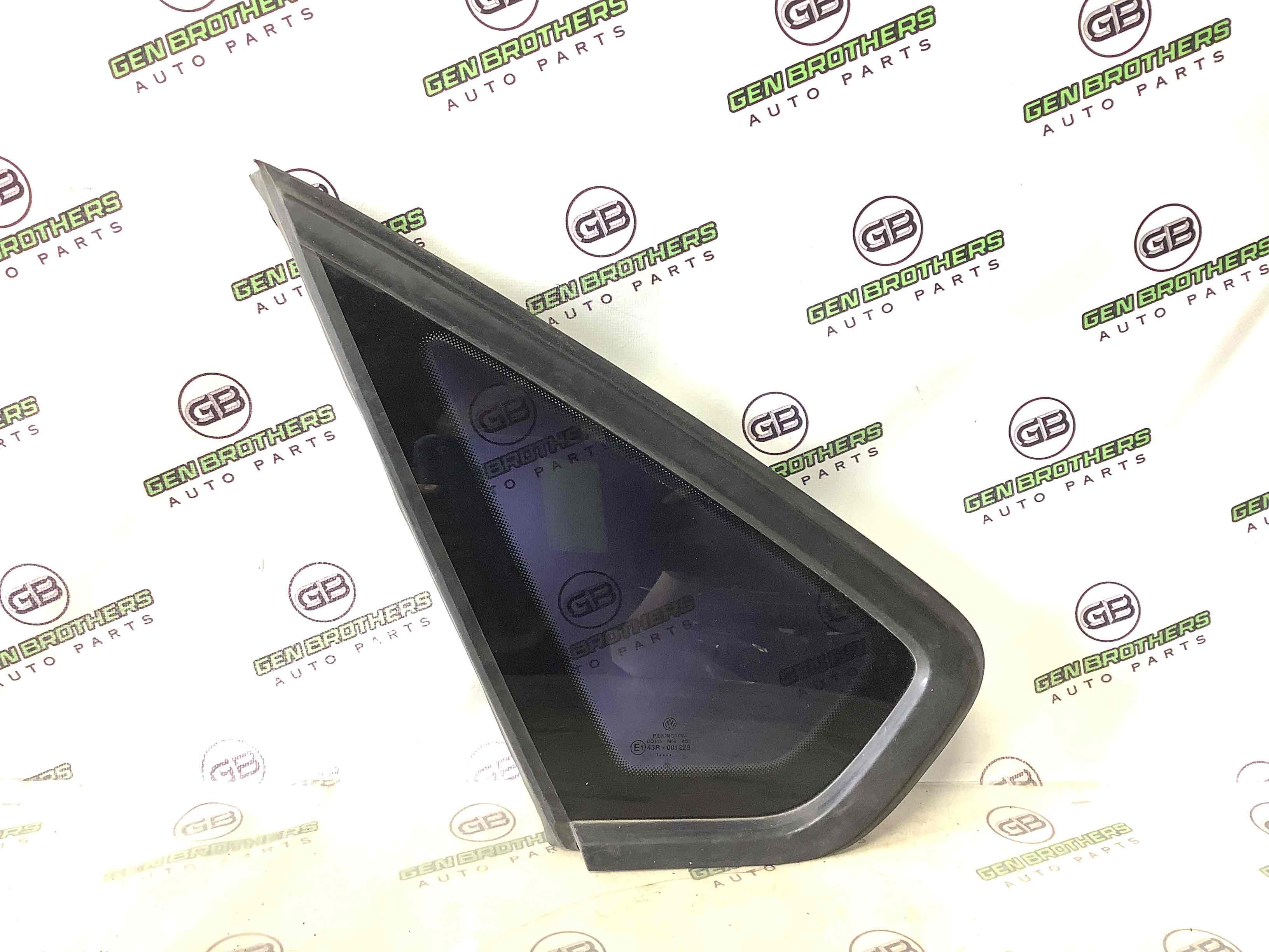 Скло кузовне бічне ліве