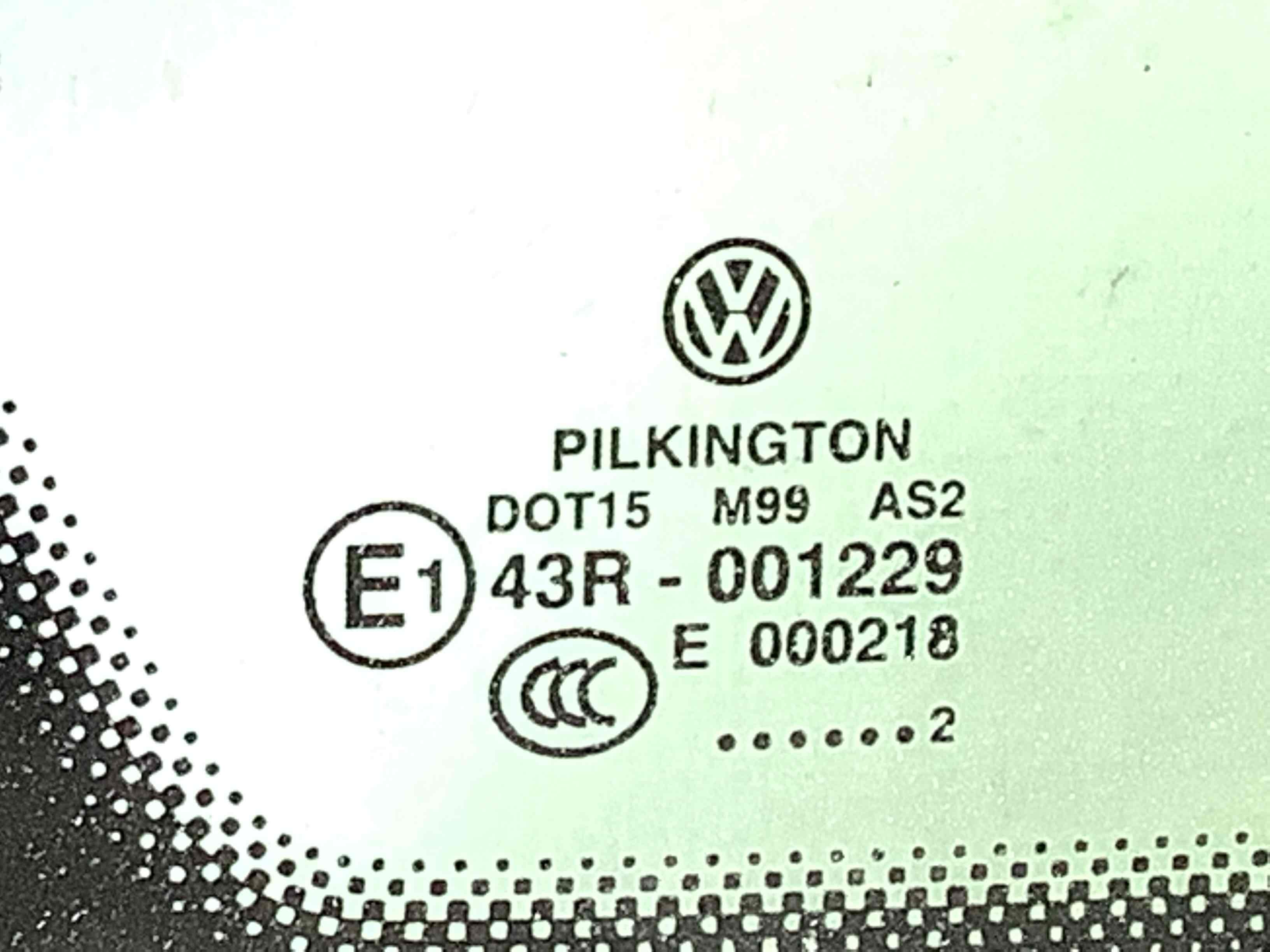 Скло кузовне бічне ліве