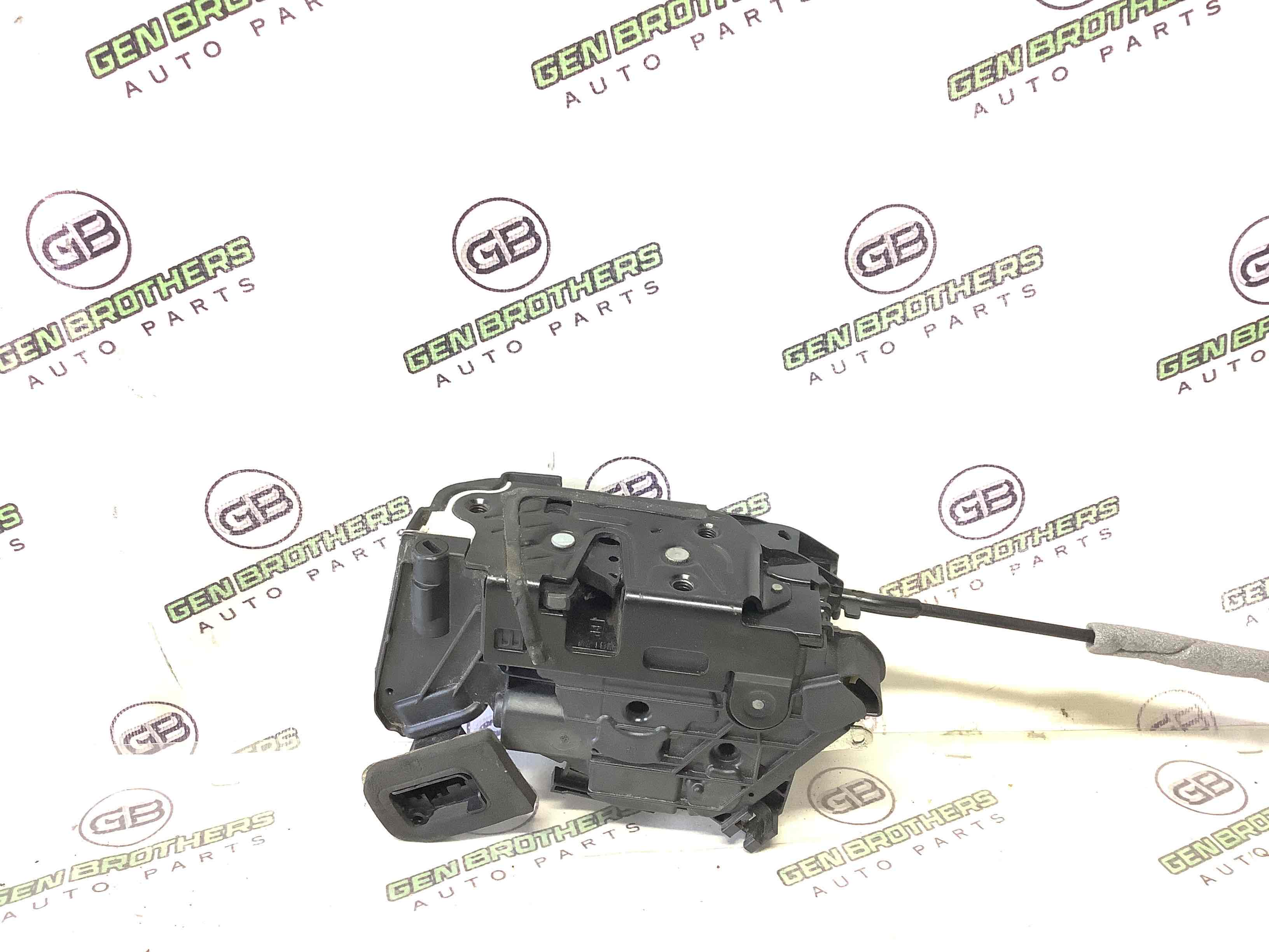 Замок дверей передньої правої