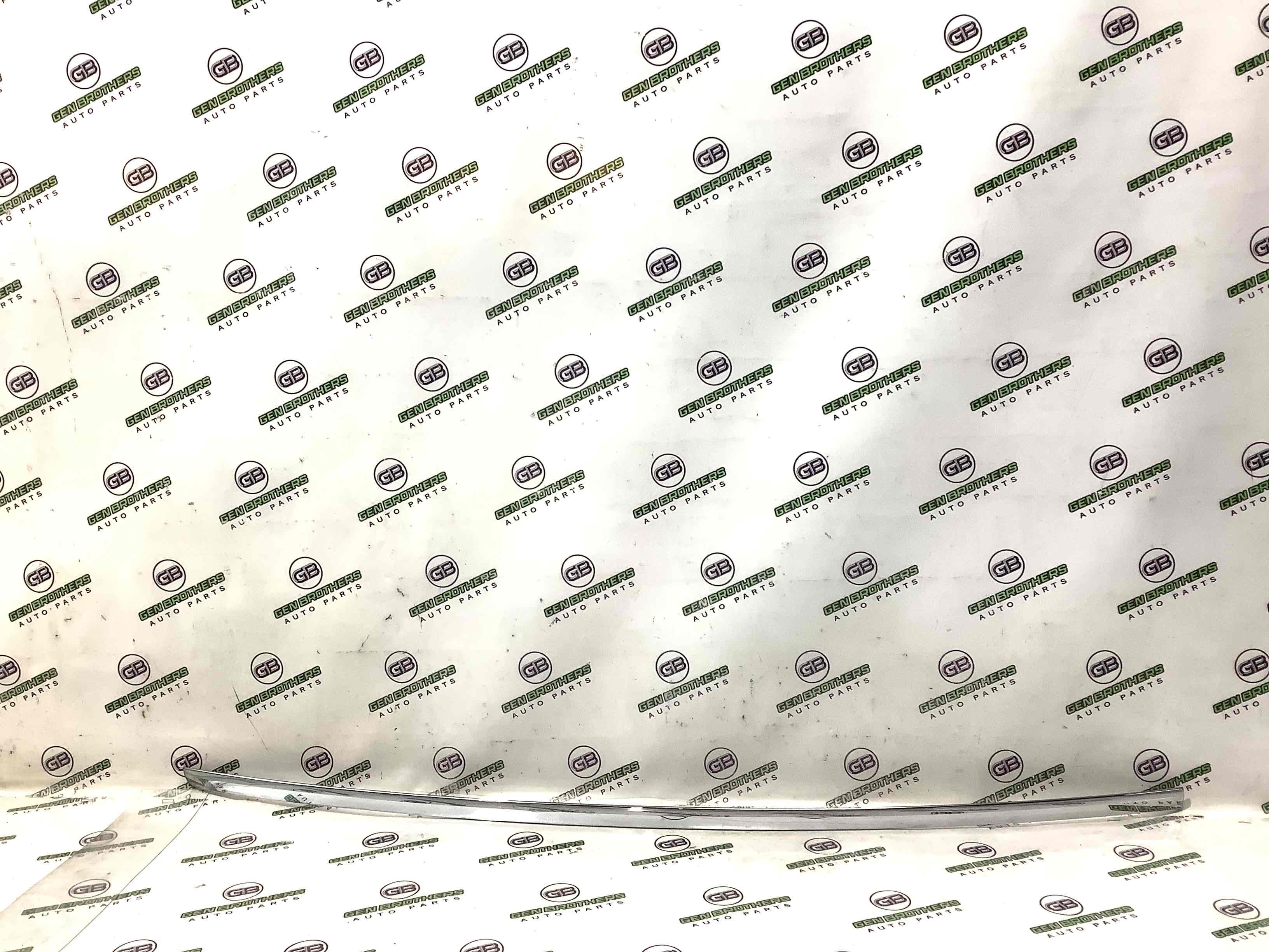 Молдинг двері передньої лівої