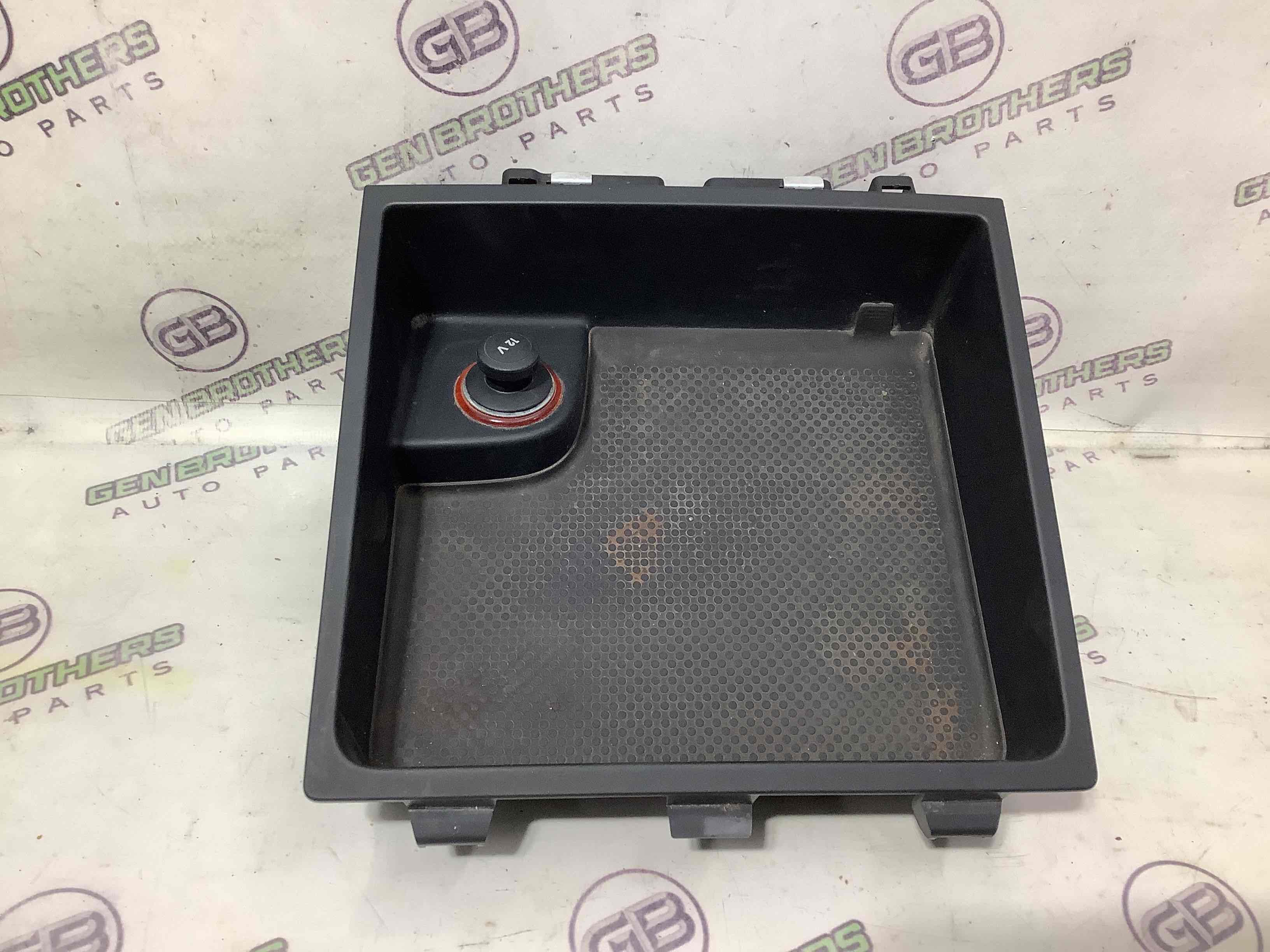 Бардачок замок бардачка, підстаканник, ящик