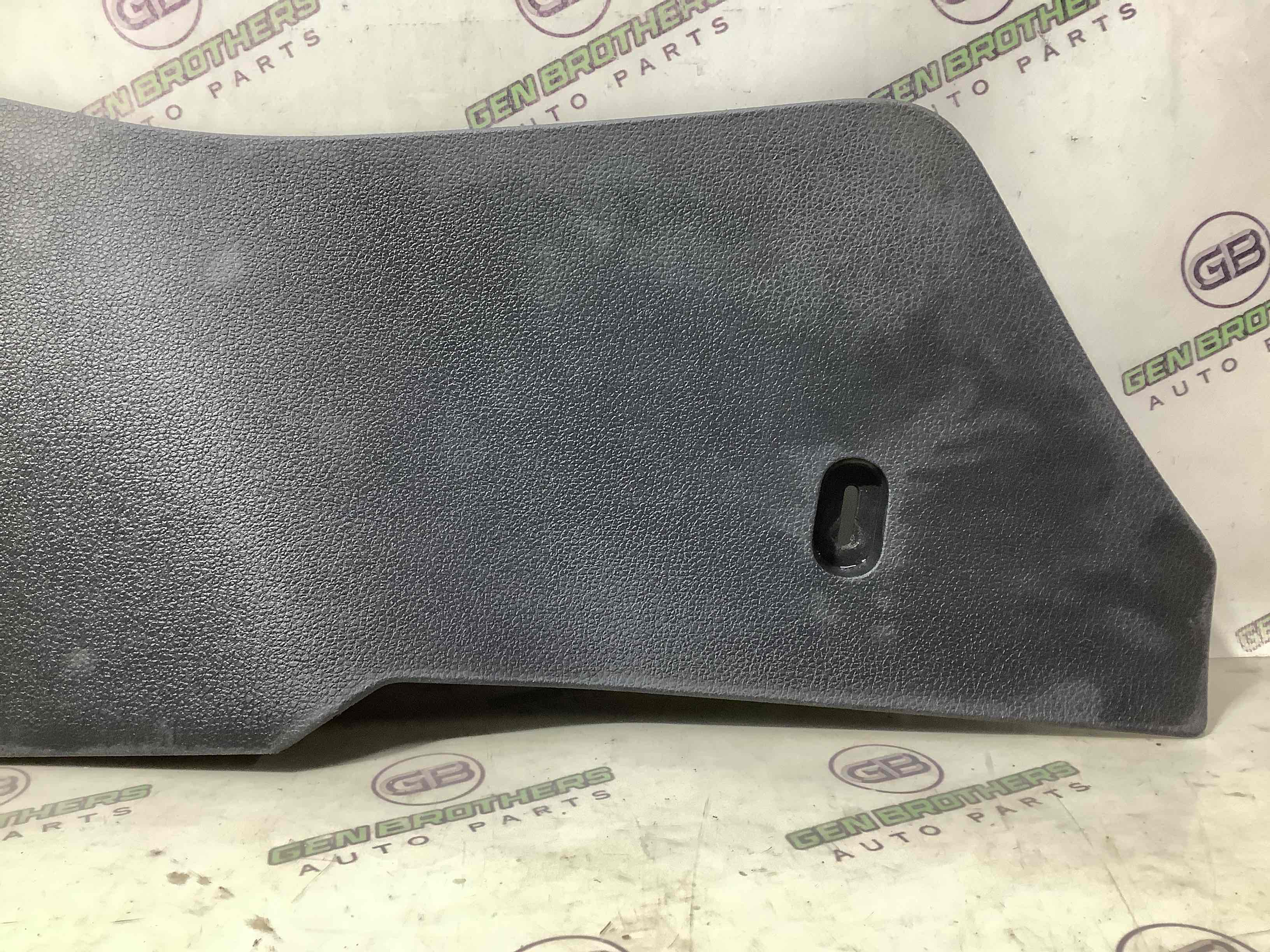 Оздоблення центральної консолі