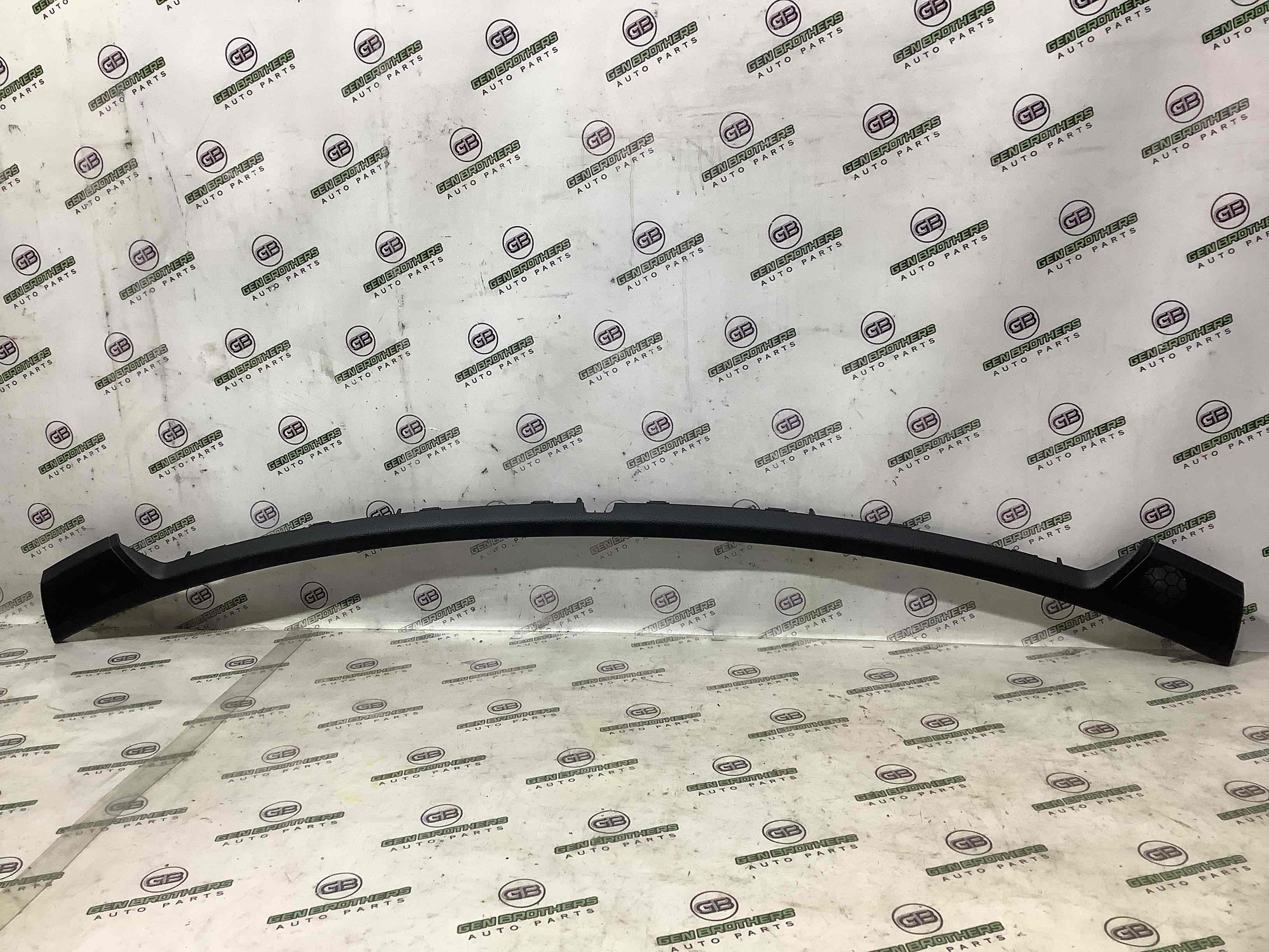 Панель передня салону торпедо