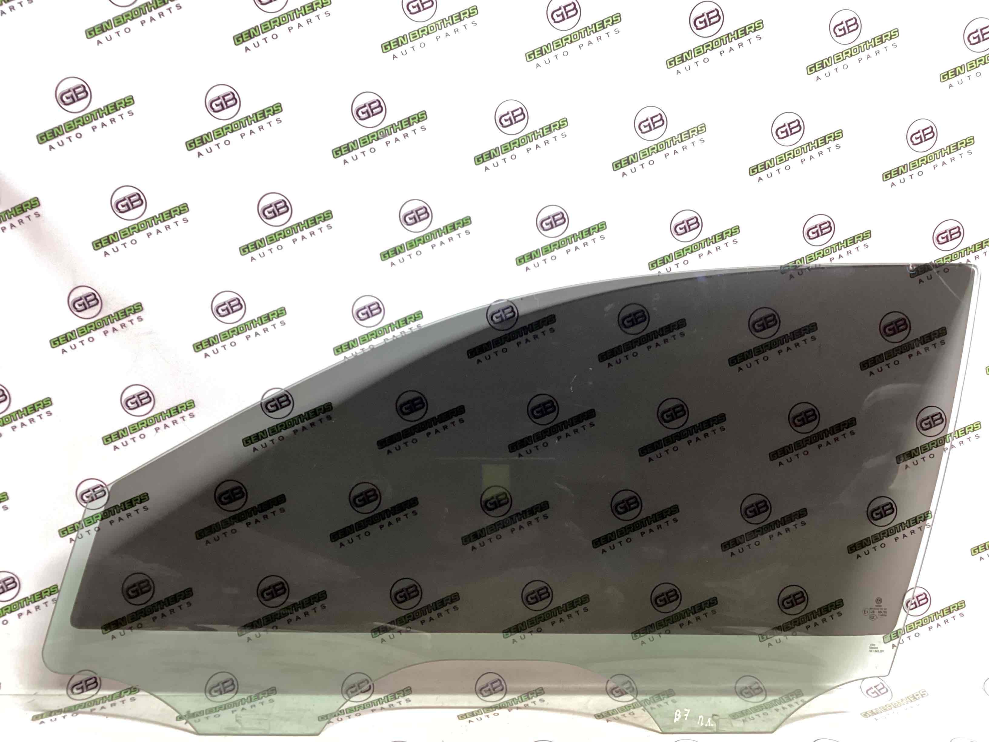 Скло переднє ліве