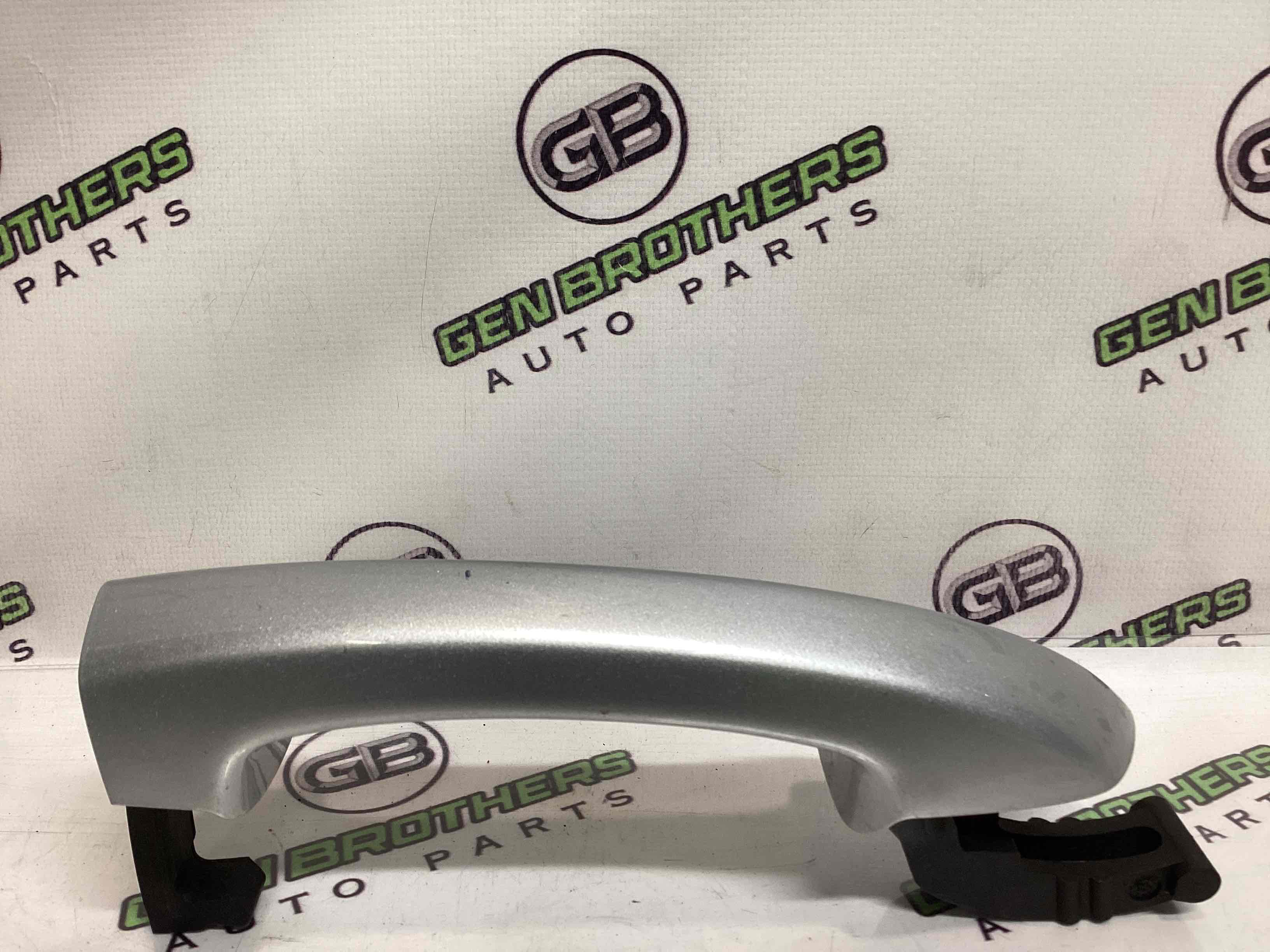 Ручка двері зовнішня