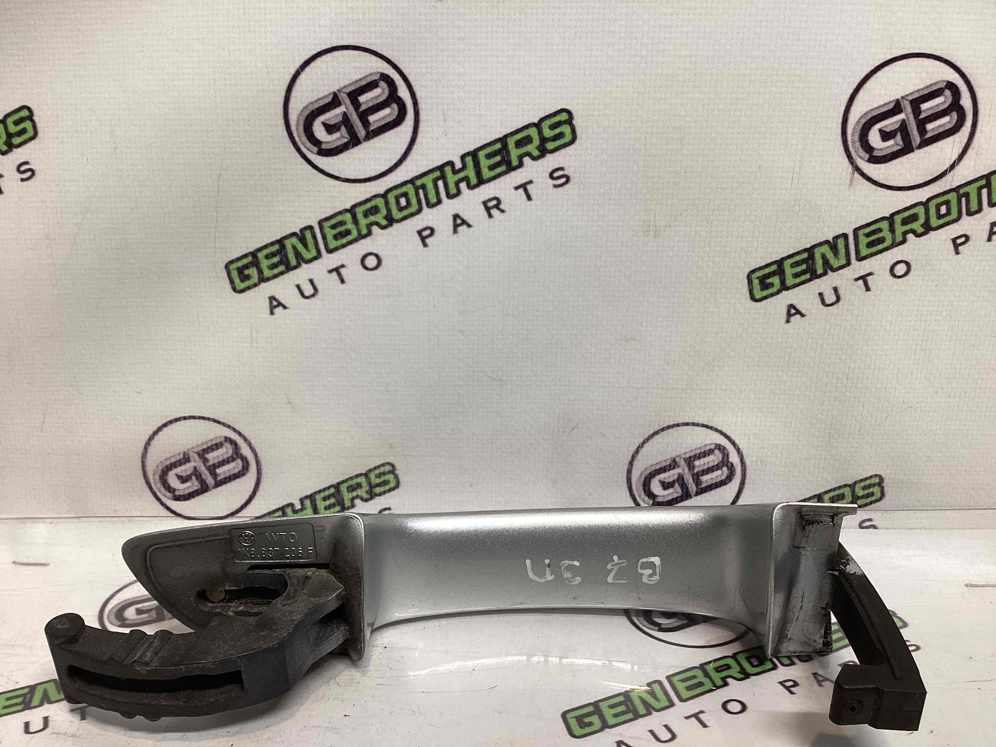 Ручка двері зовнішня