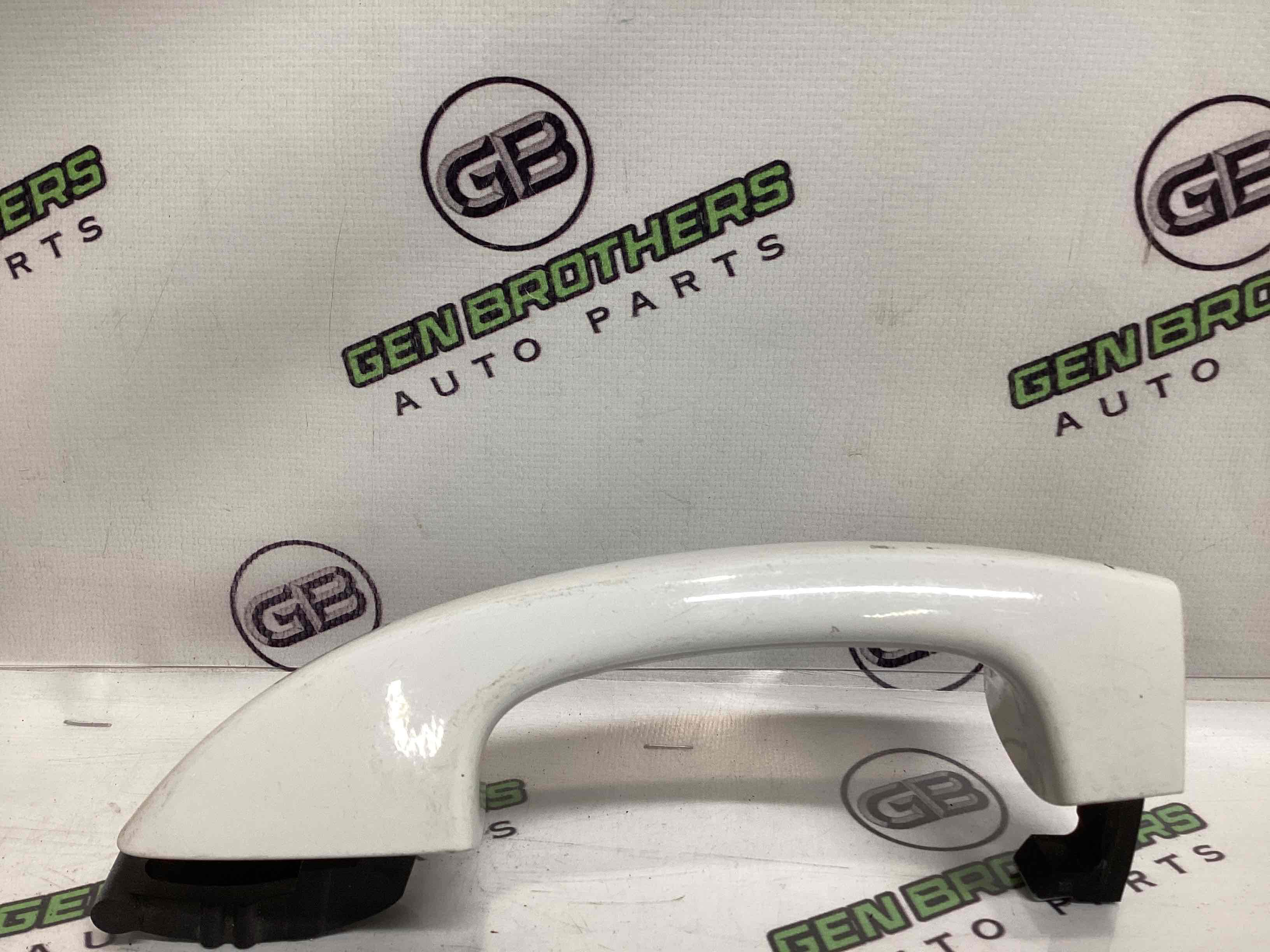 Ручка двері зовнішня