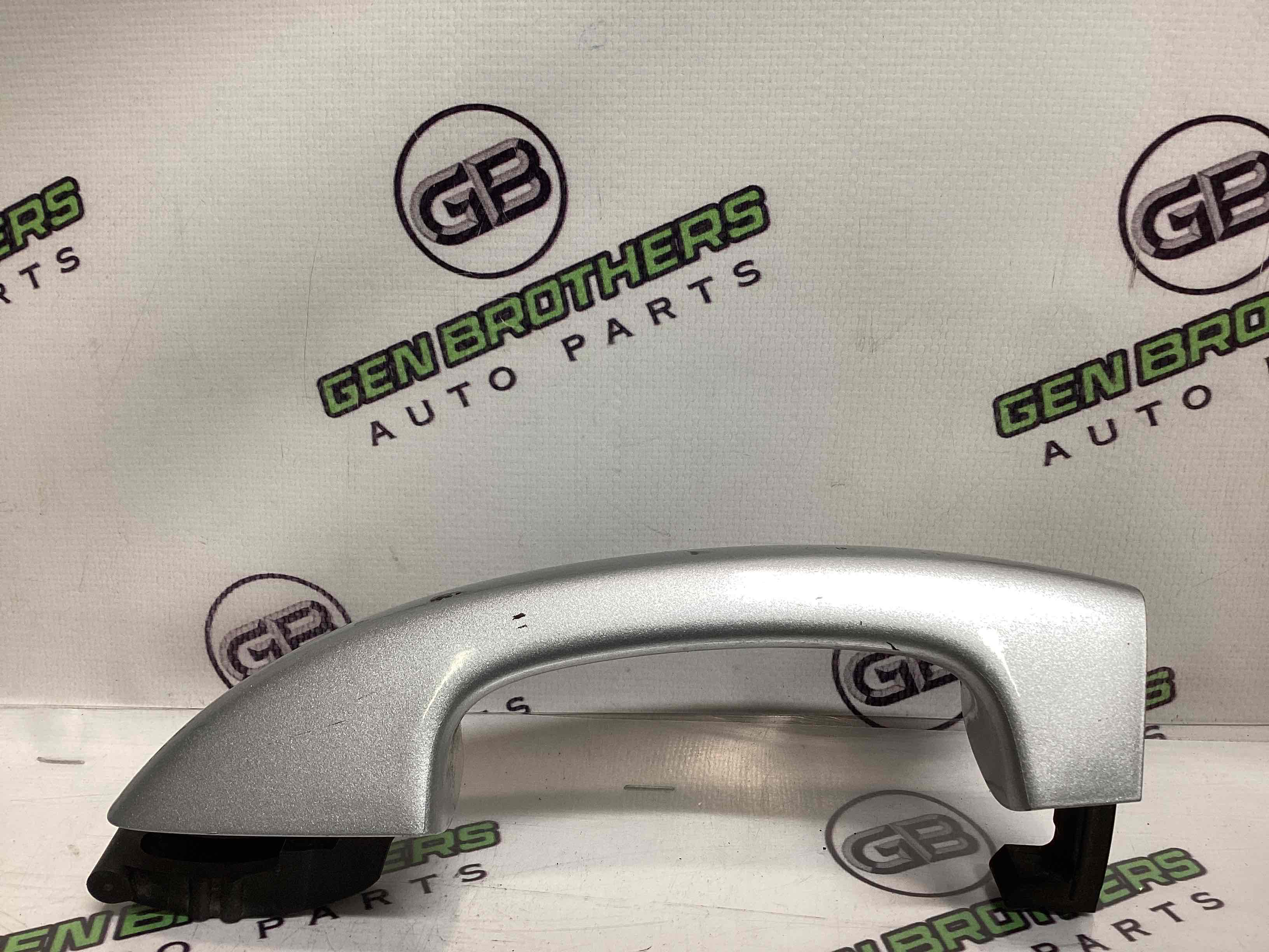 Ручка двері зовнішня