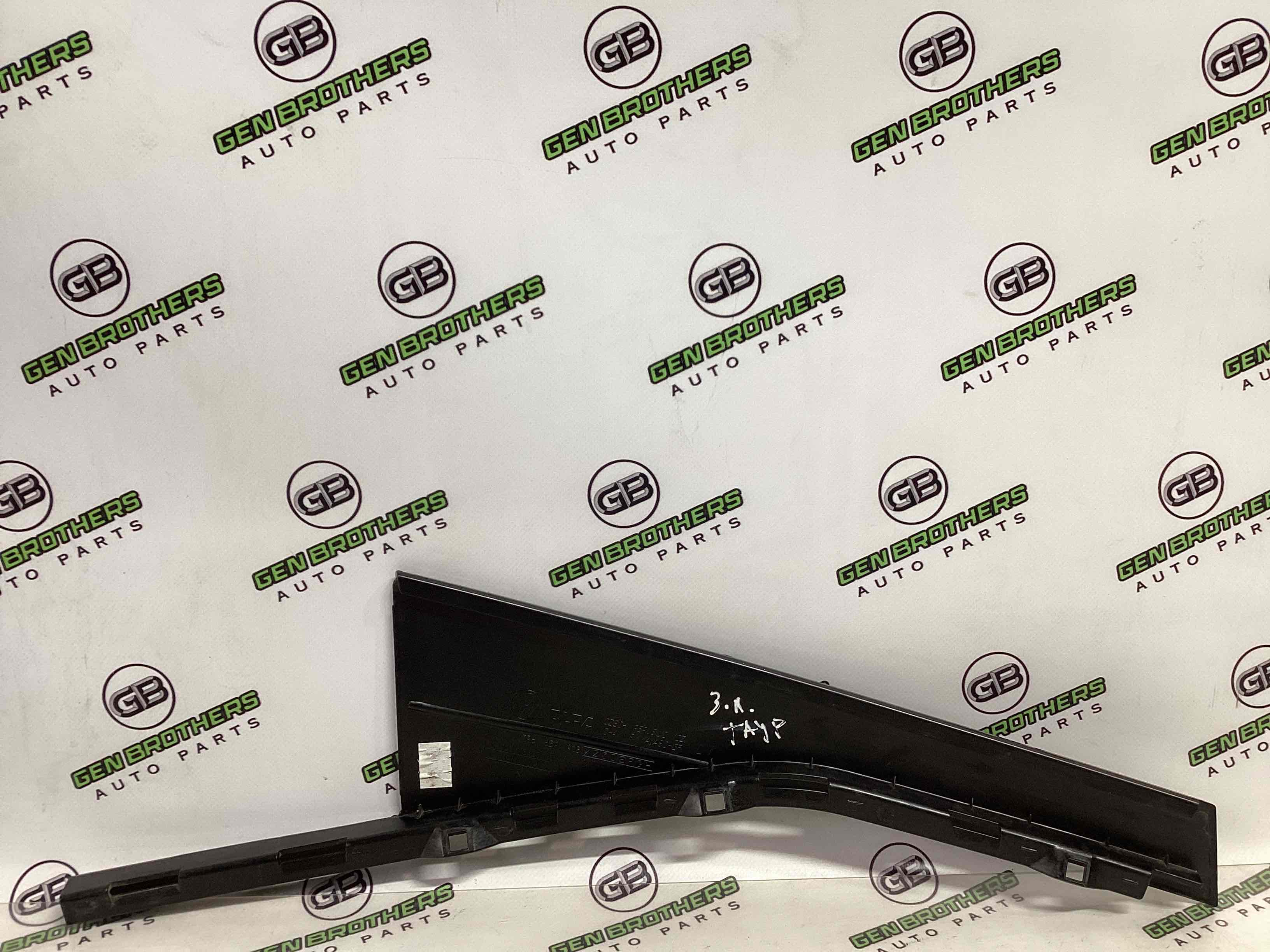 Молдинг двері задньої лівої