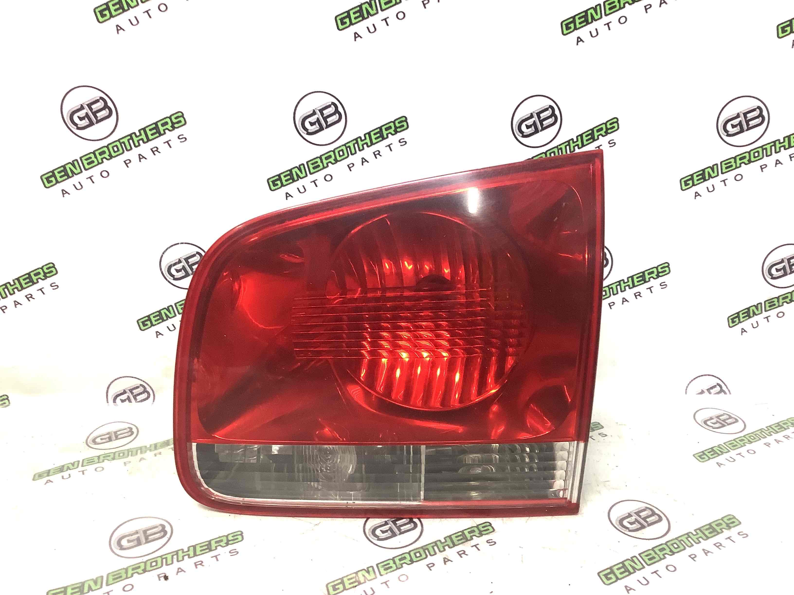 Ліхтар задній правий