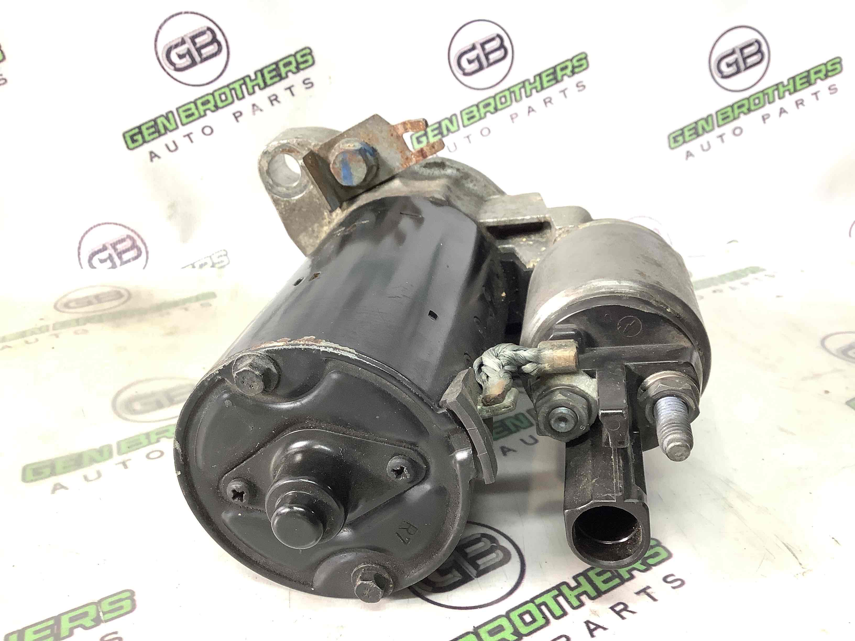 Стартер, кронштейн стартера