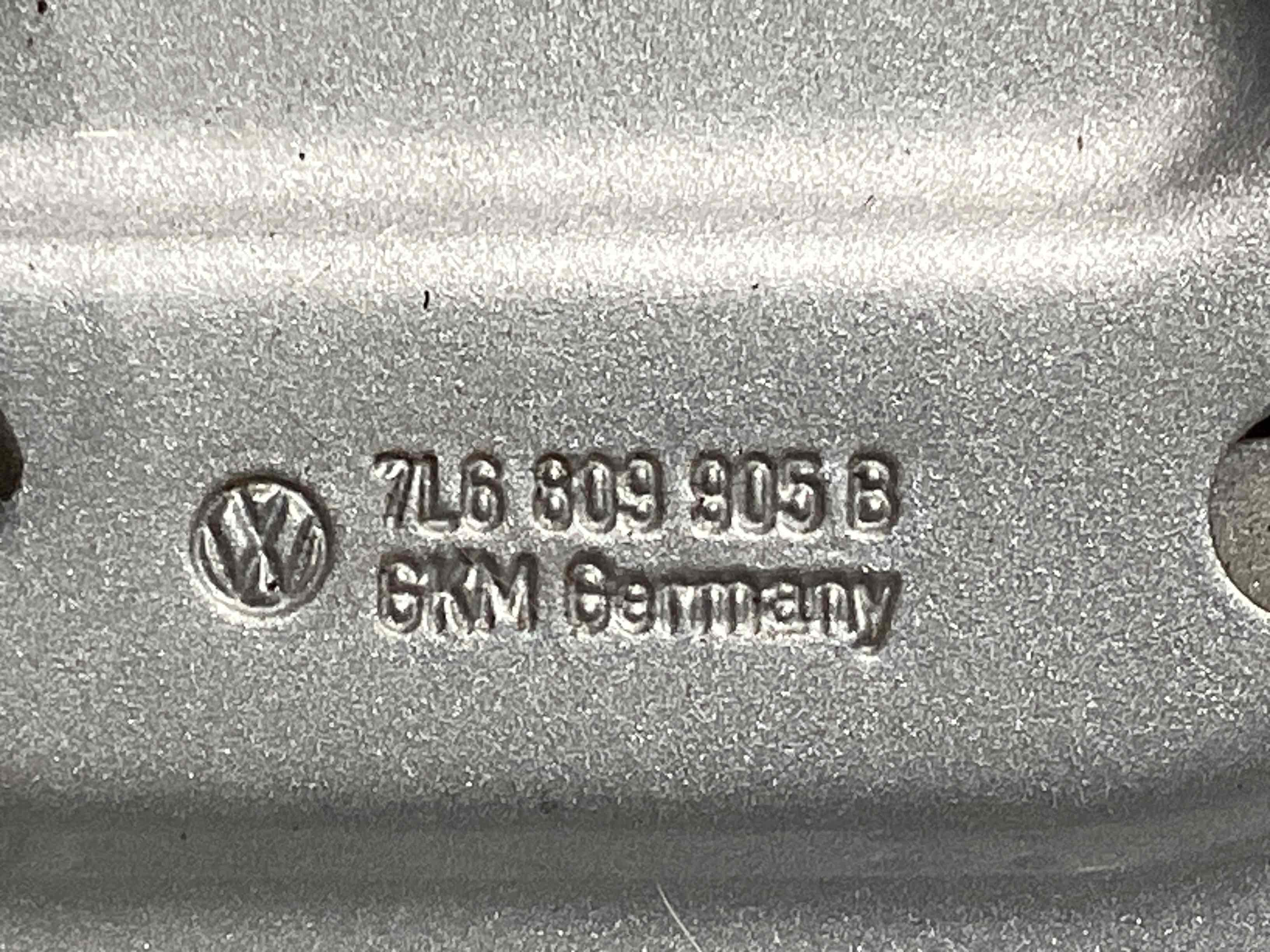 Лючок бензобака