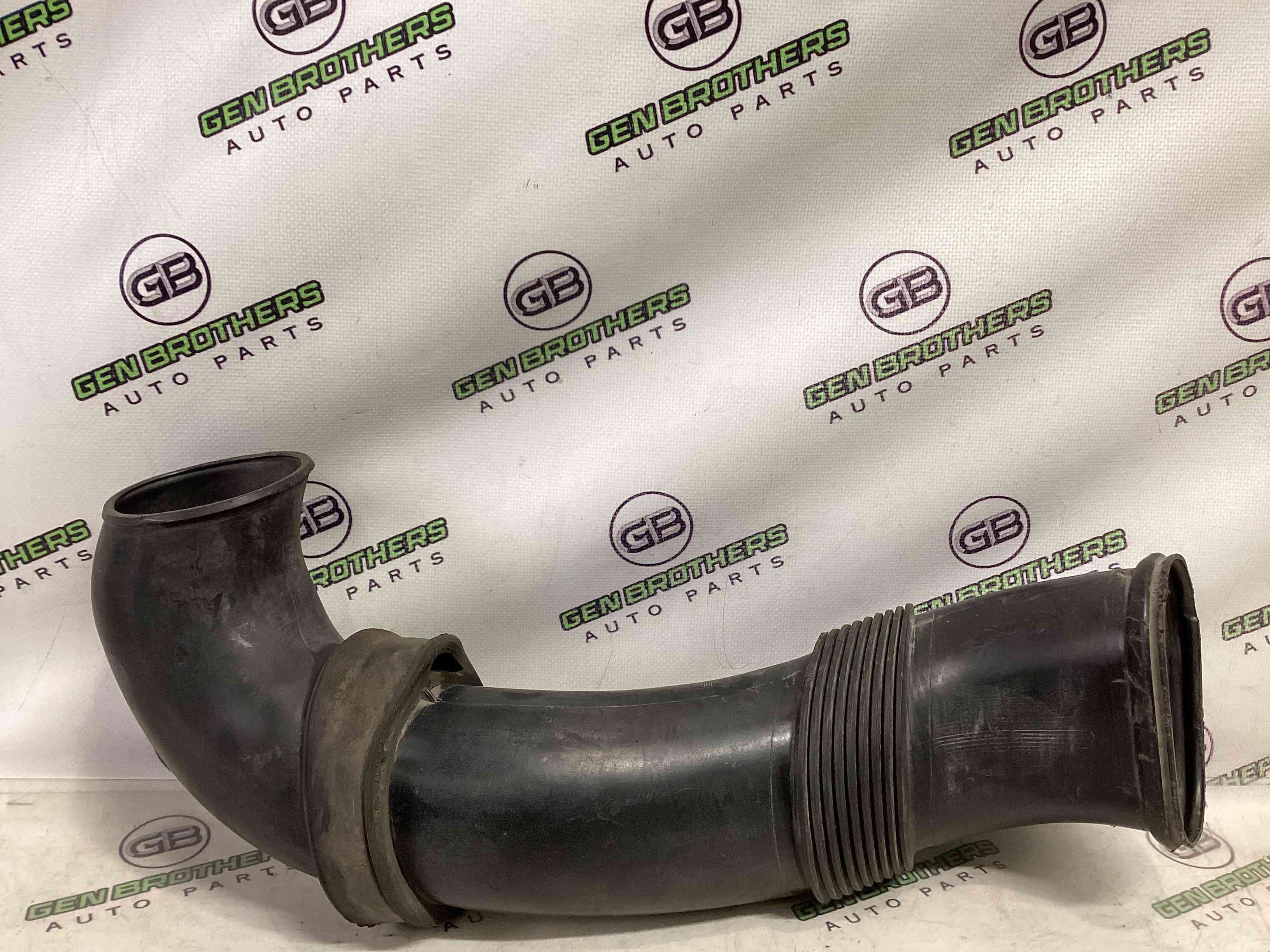 Патрубок повітряного фільтра