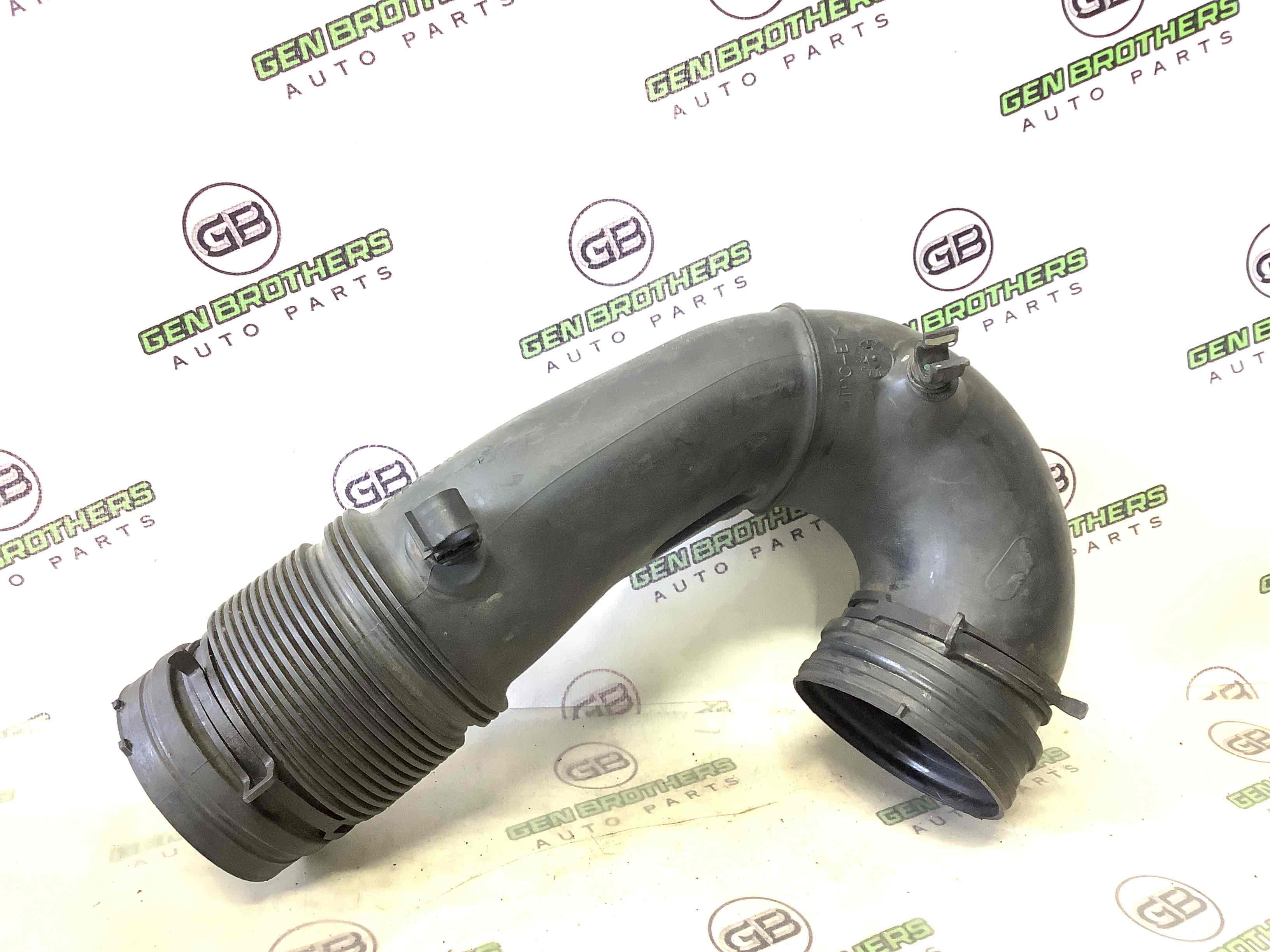 Патрубок повітряного фільтра