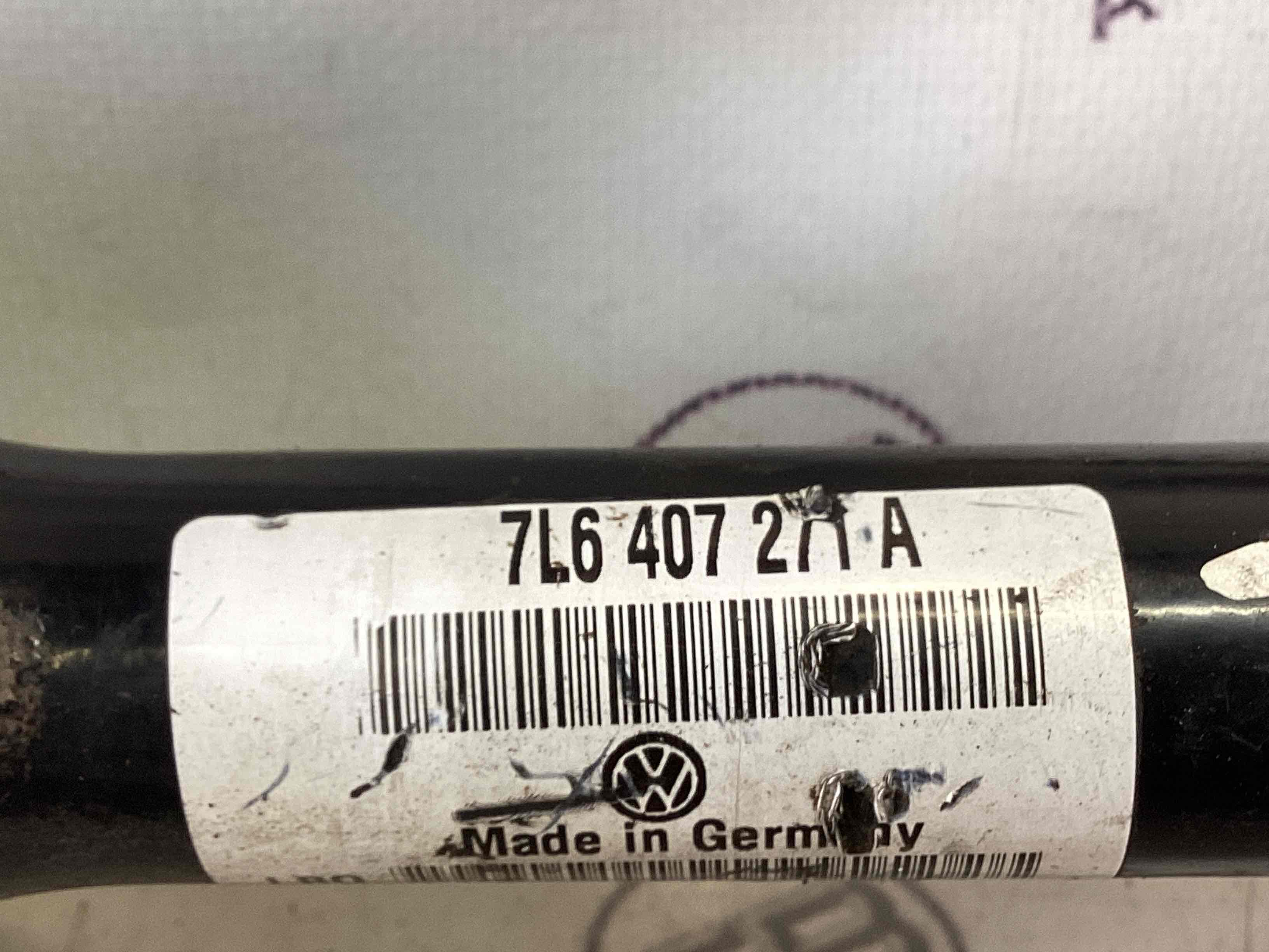 Піввісь передня ліва привідний вал, ШРУС