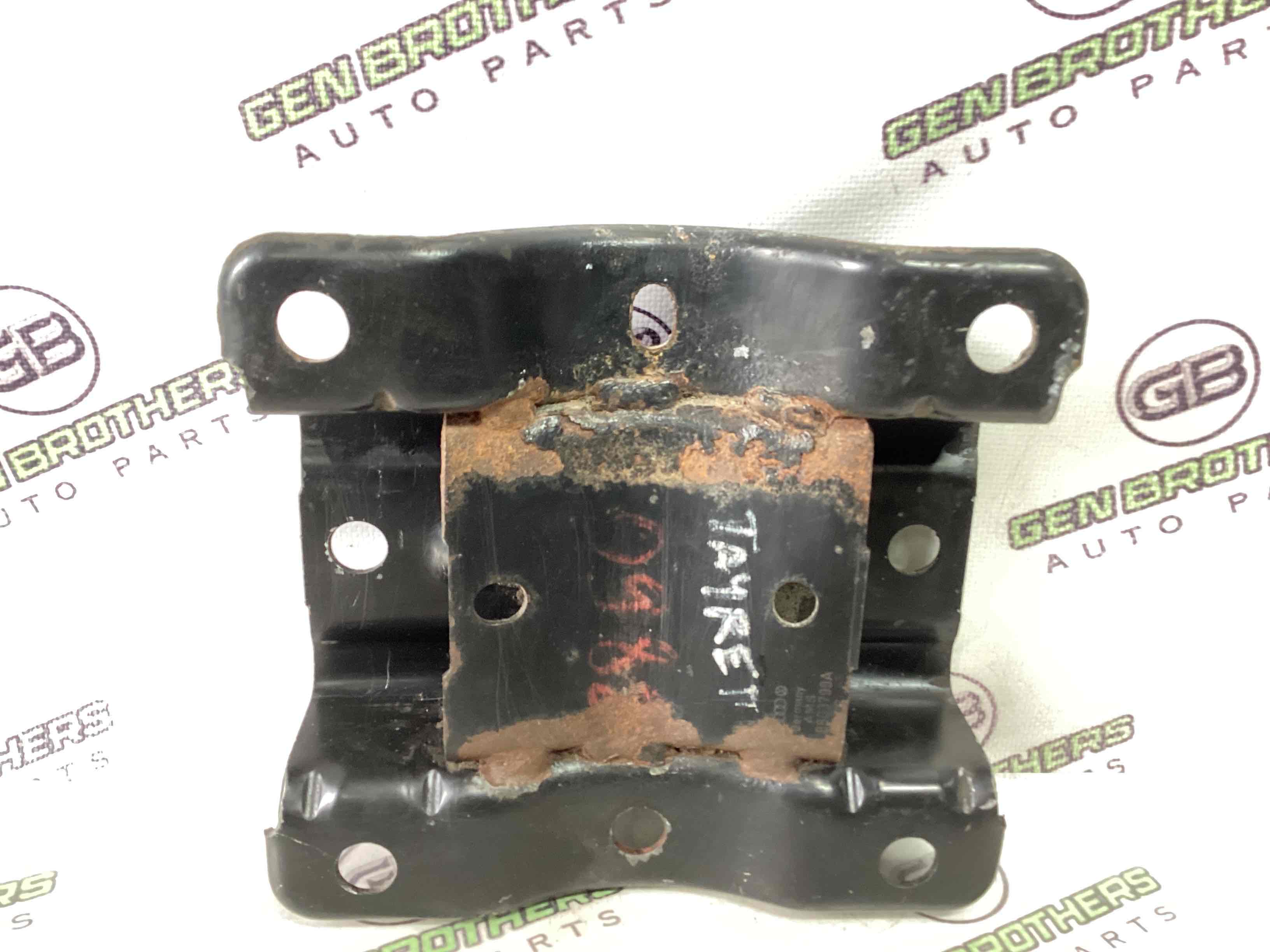 Кріплення, кронштейн