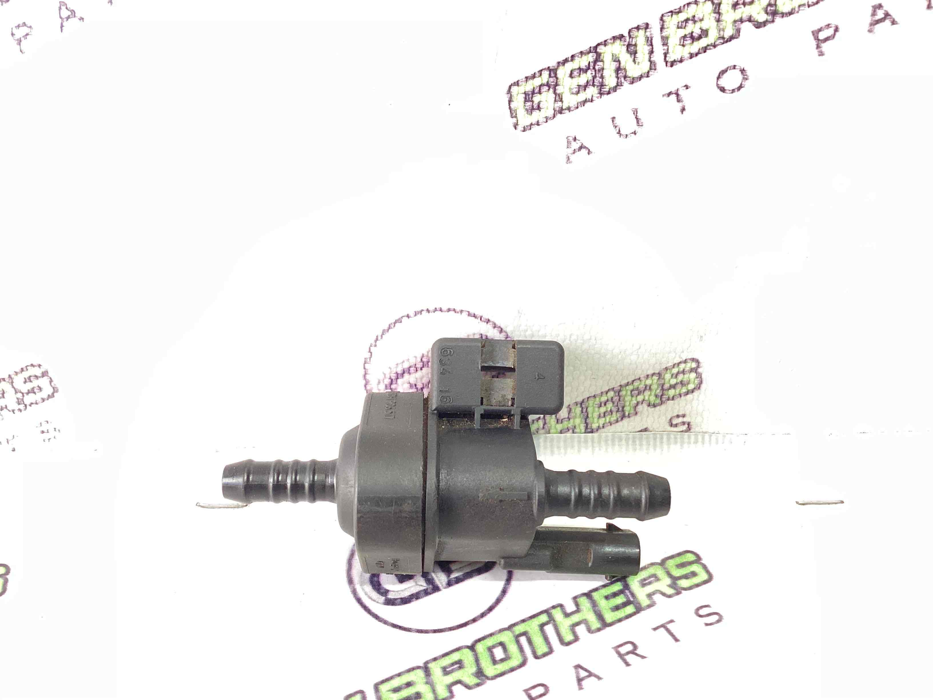 Клапан вентиляції паливного бака