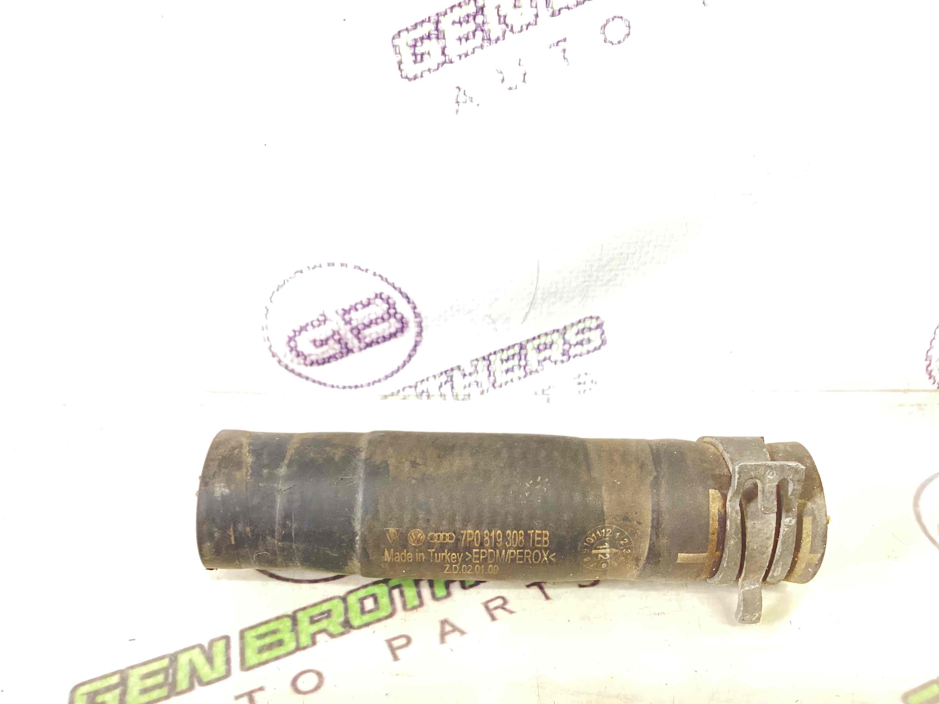 Патрубок трубопровід, шланг