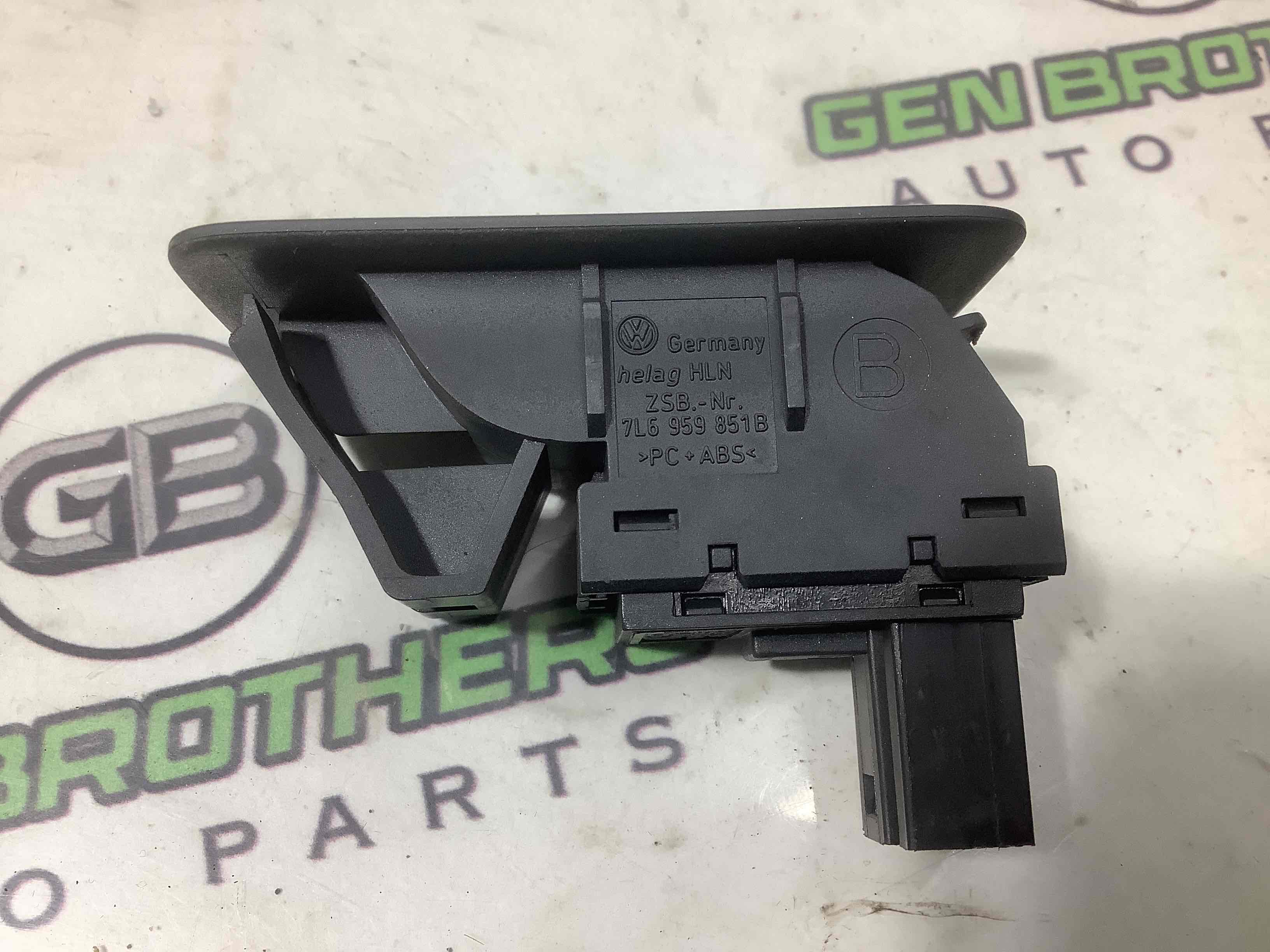 Кнопки керування склопідйомниками