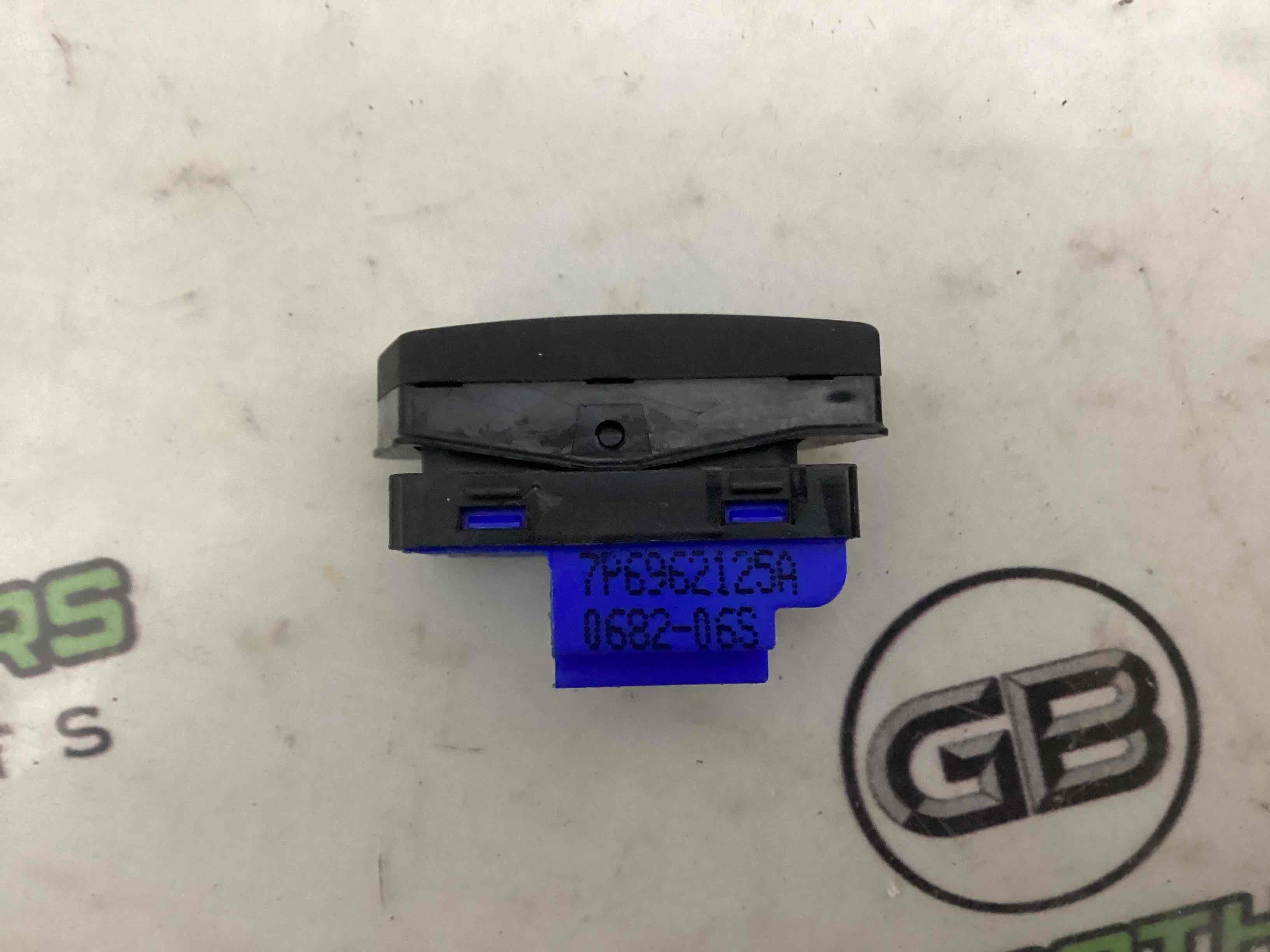 Кнопка центрального замку