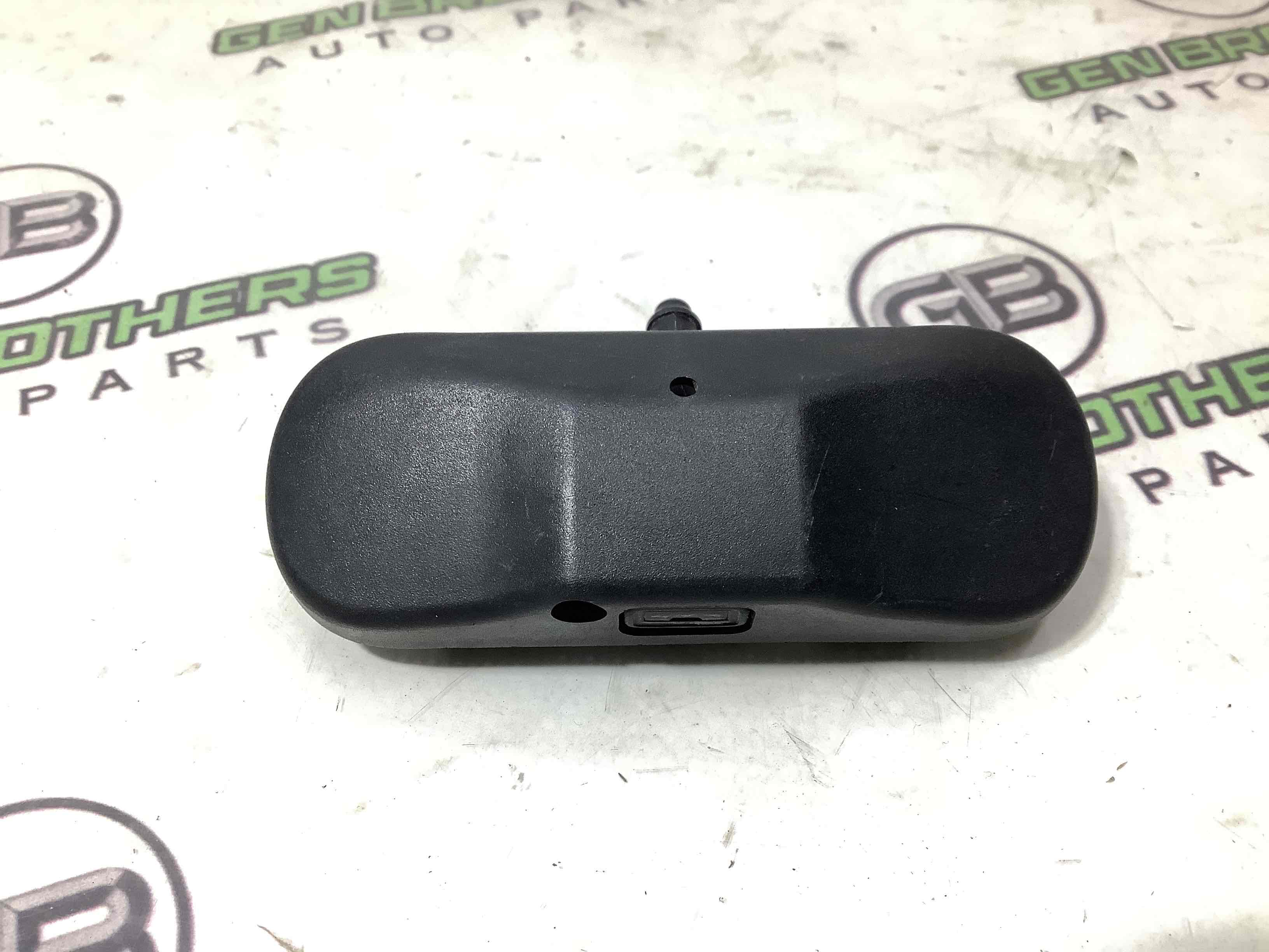 Форсунка омивача, насос омивача, шланг омивача