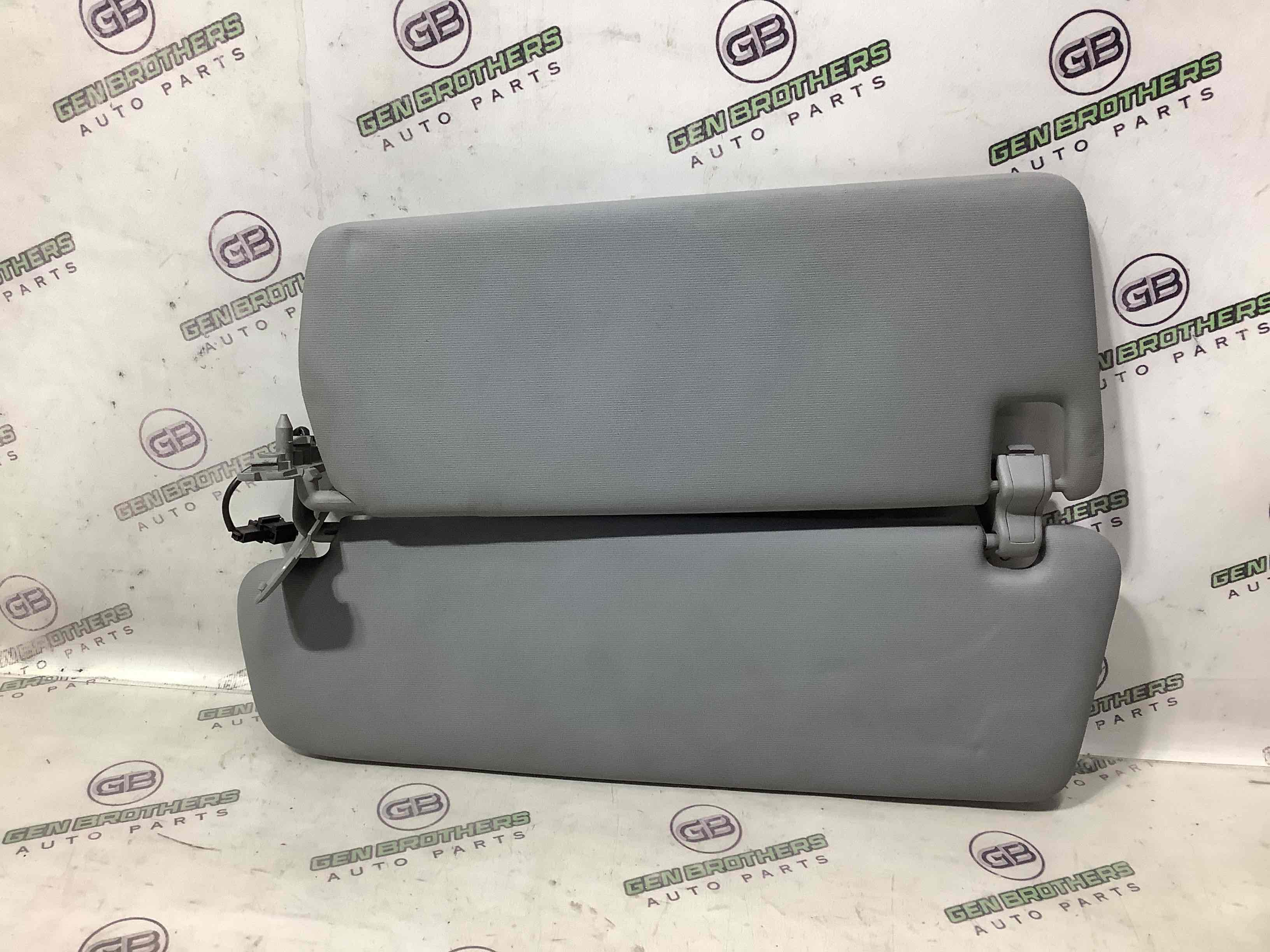 Козирок сонцезахисний