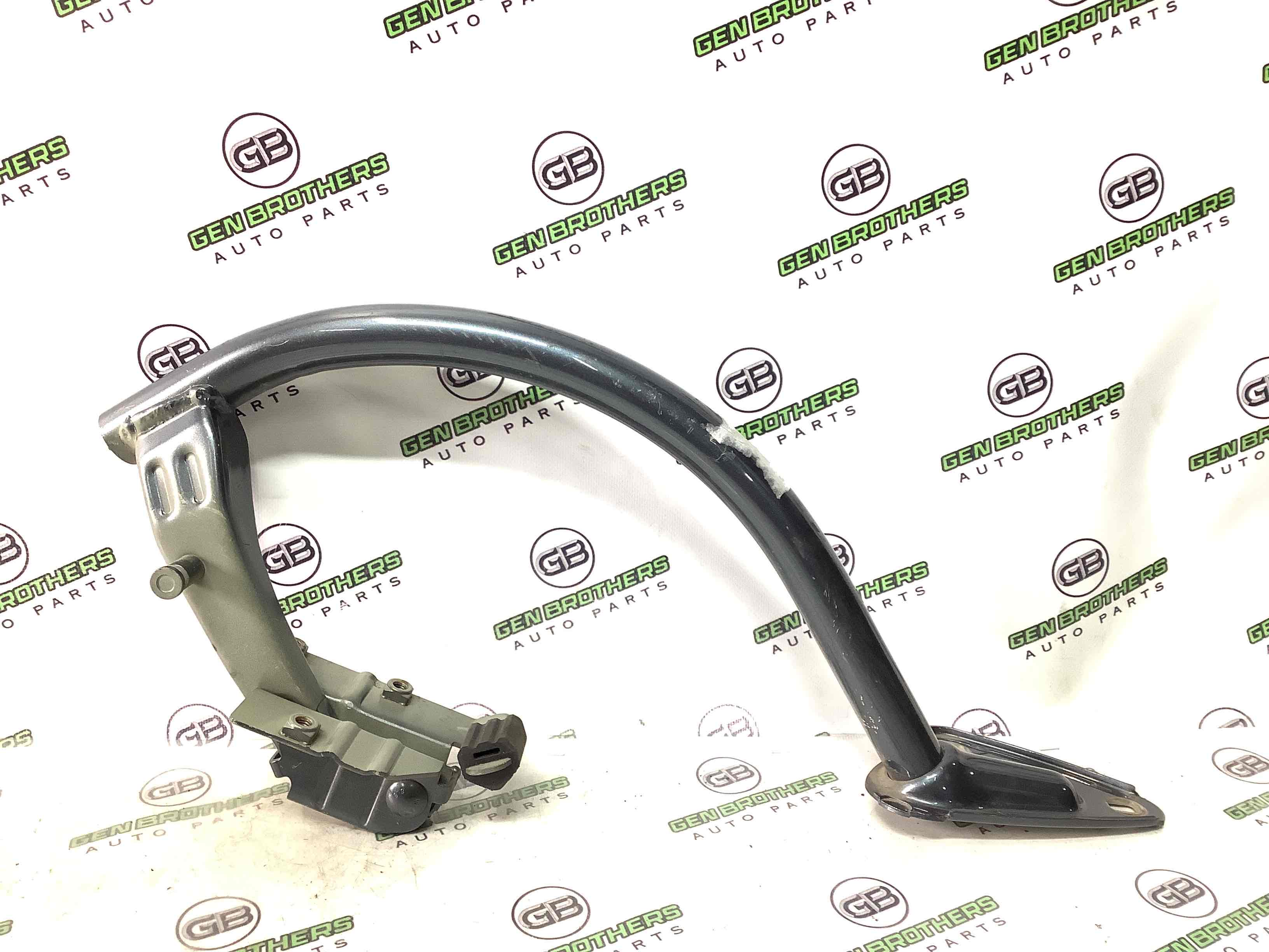 Петля кришки багажника, двері багажника