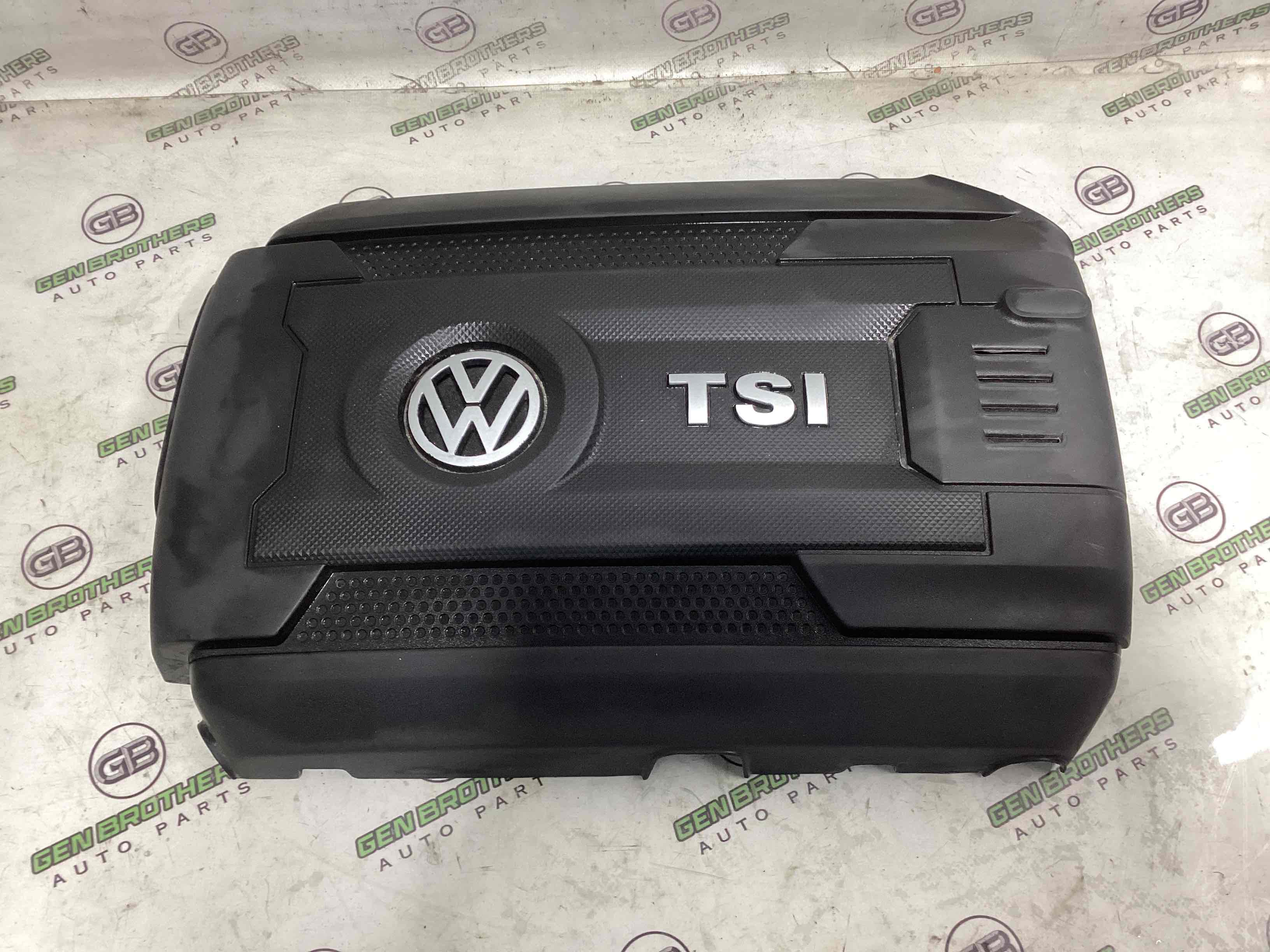 Кришка двигуна декоративна