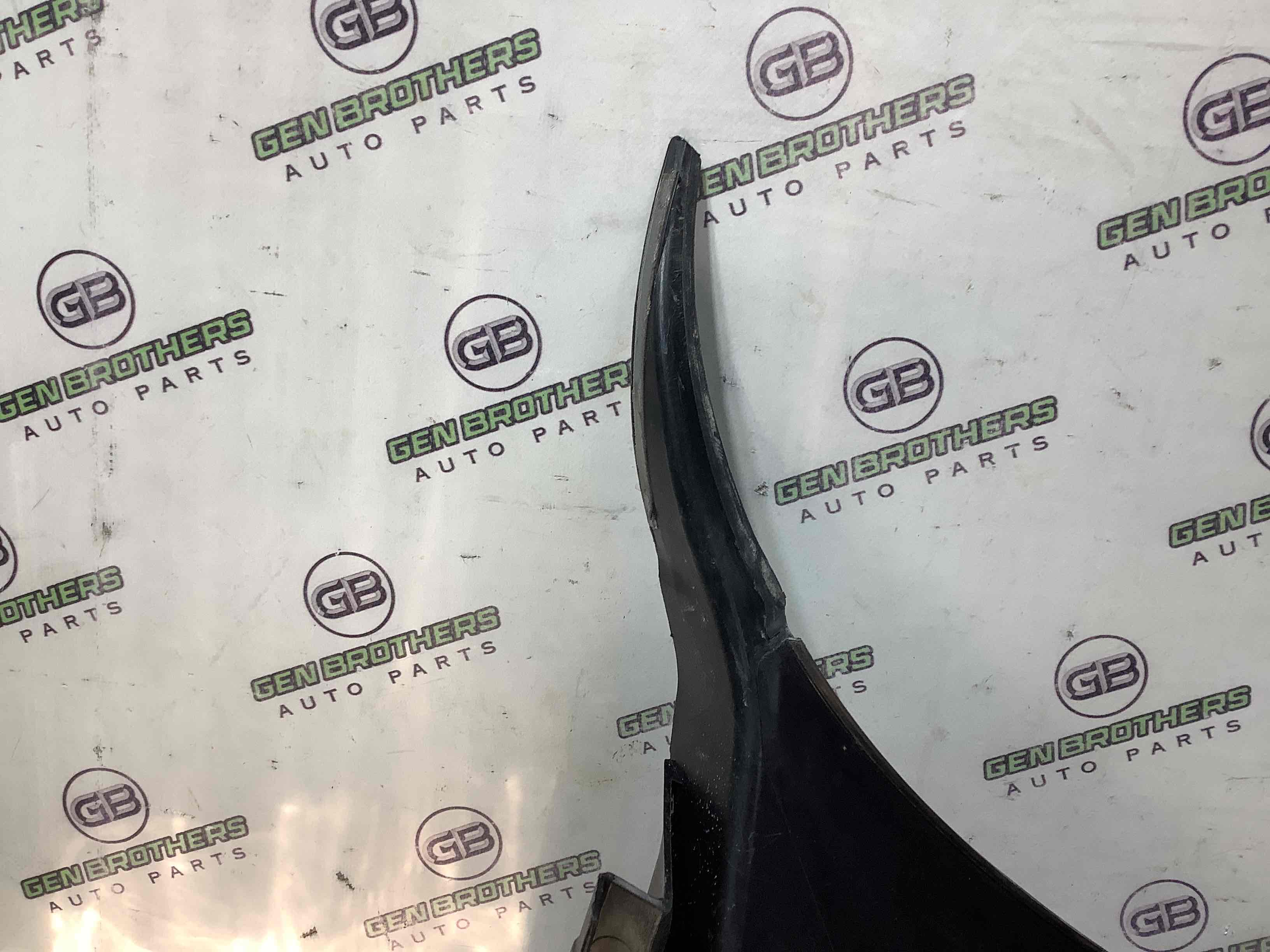 Жабо трапеції двірників, кріплення жабо