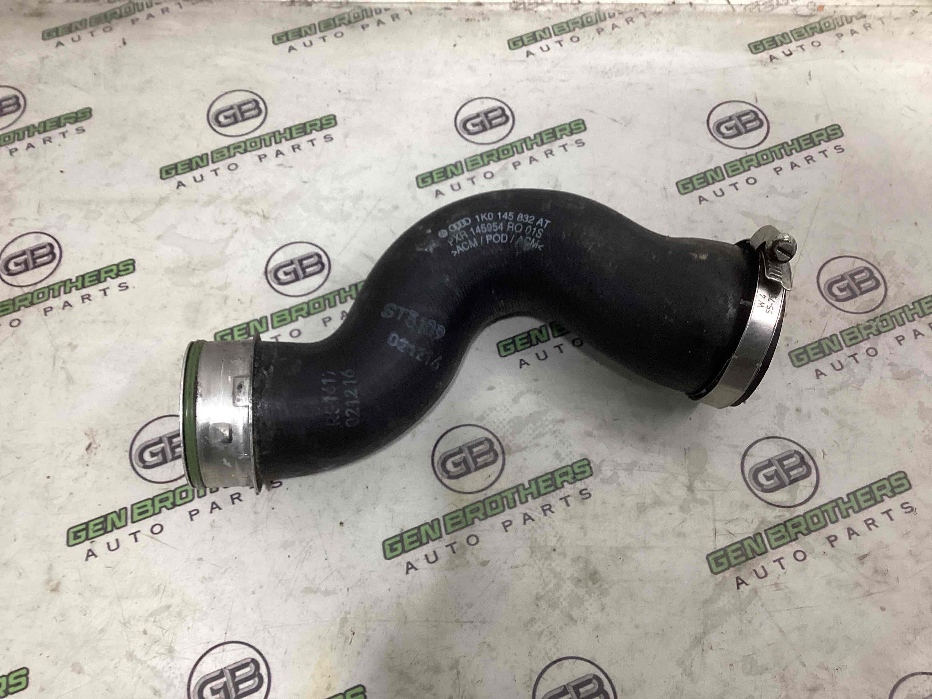 Патрубок інтеркулера