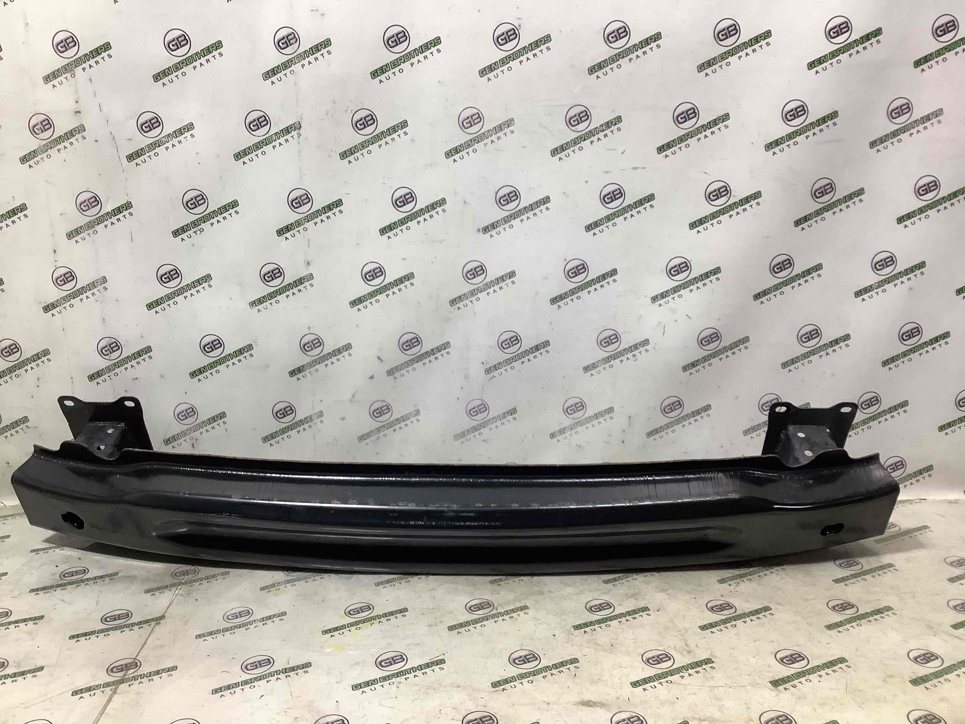 Підсилювач бампера заднього